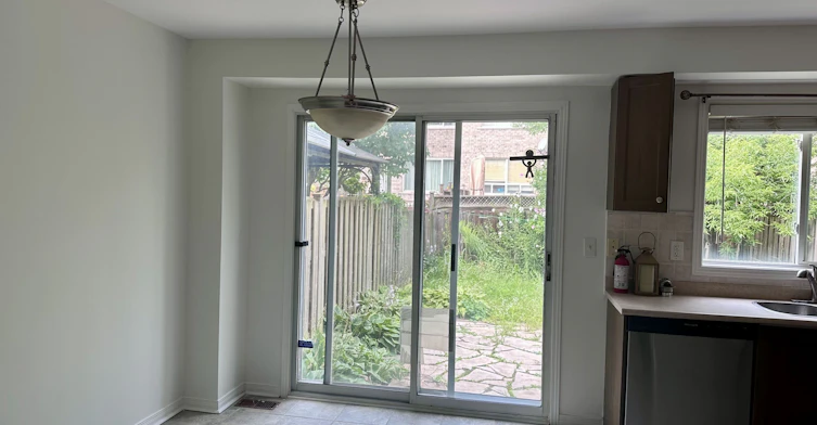 5673 Flora Drive, Burlington, ON, L7L 6X4 - 6
