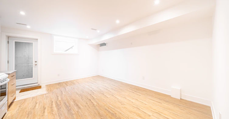 Basement-49B East Drive, Toronto, ON, M6N 2N8 - 7