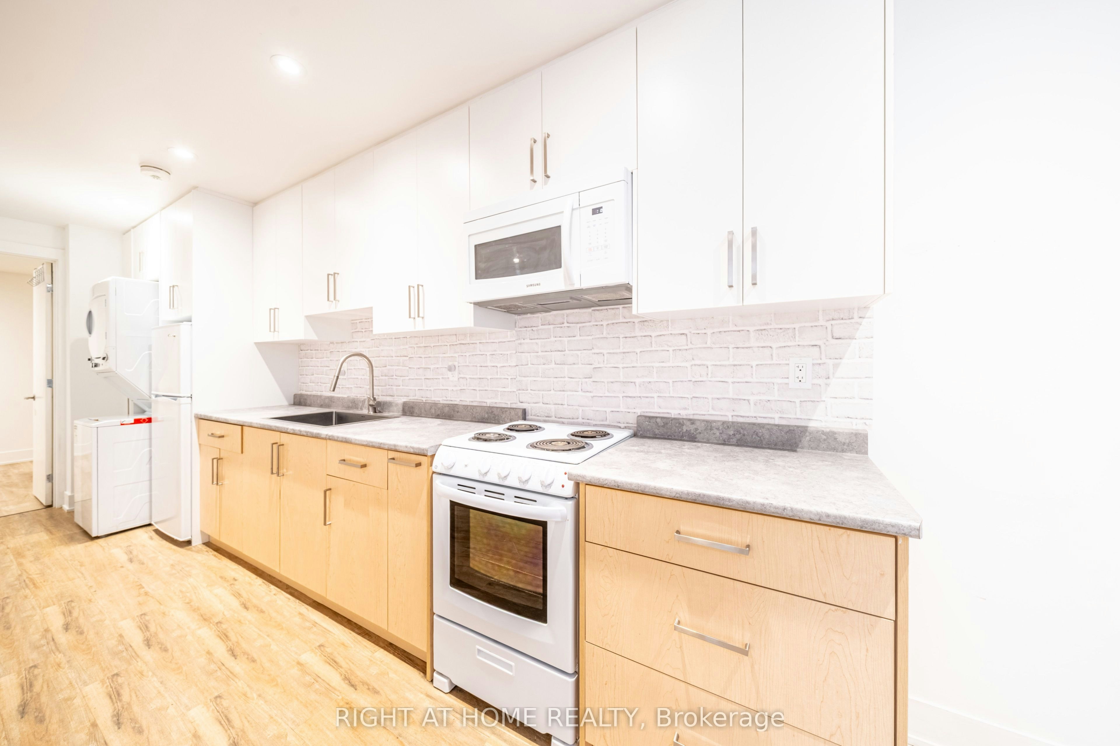 Basement-49B East Drive, Toronto, ON, M6N 2N8 - 6