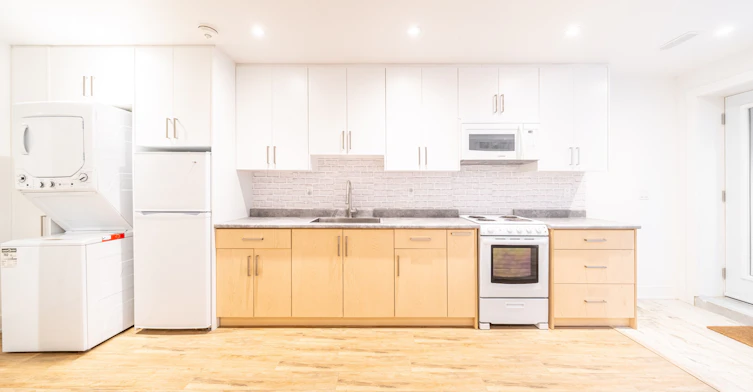 Basement-49B East Drive, Toronto, ON, M6N 2N8 - 5