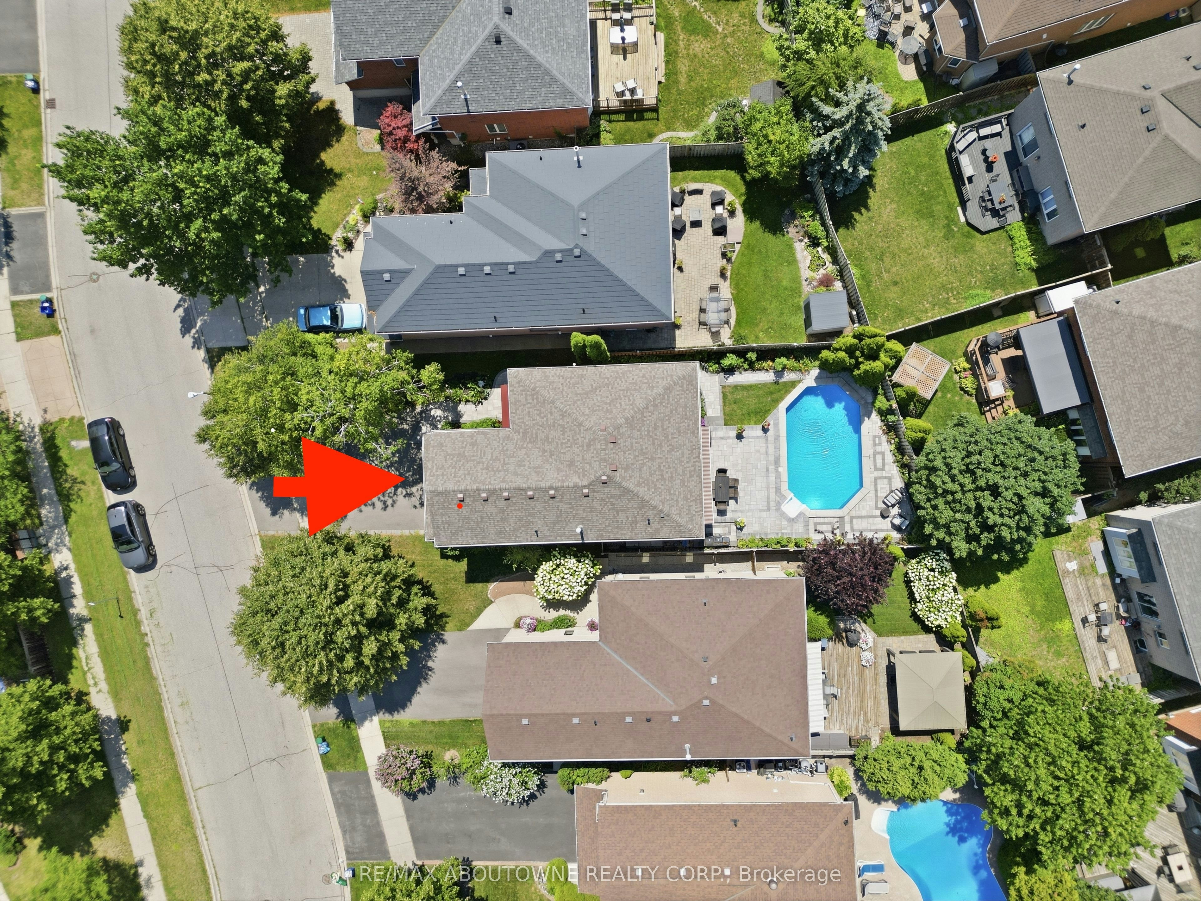 2216 Norfolk Drive, Oakville, ON, L6H 6H4