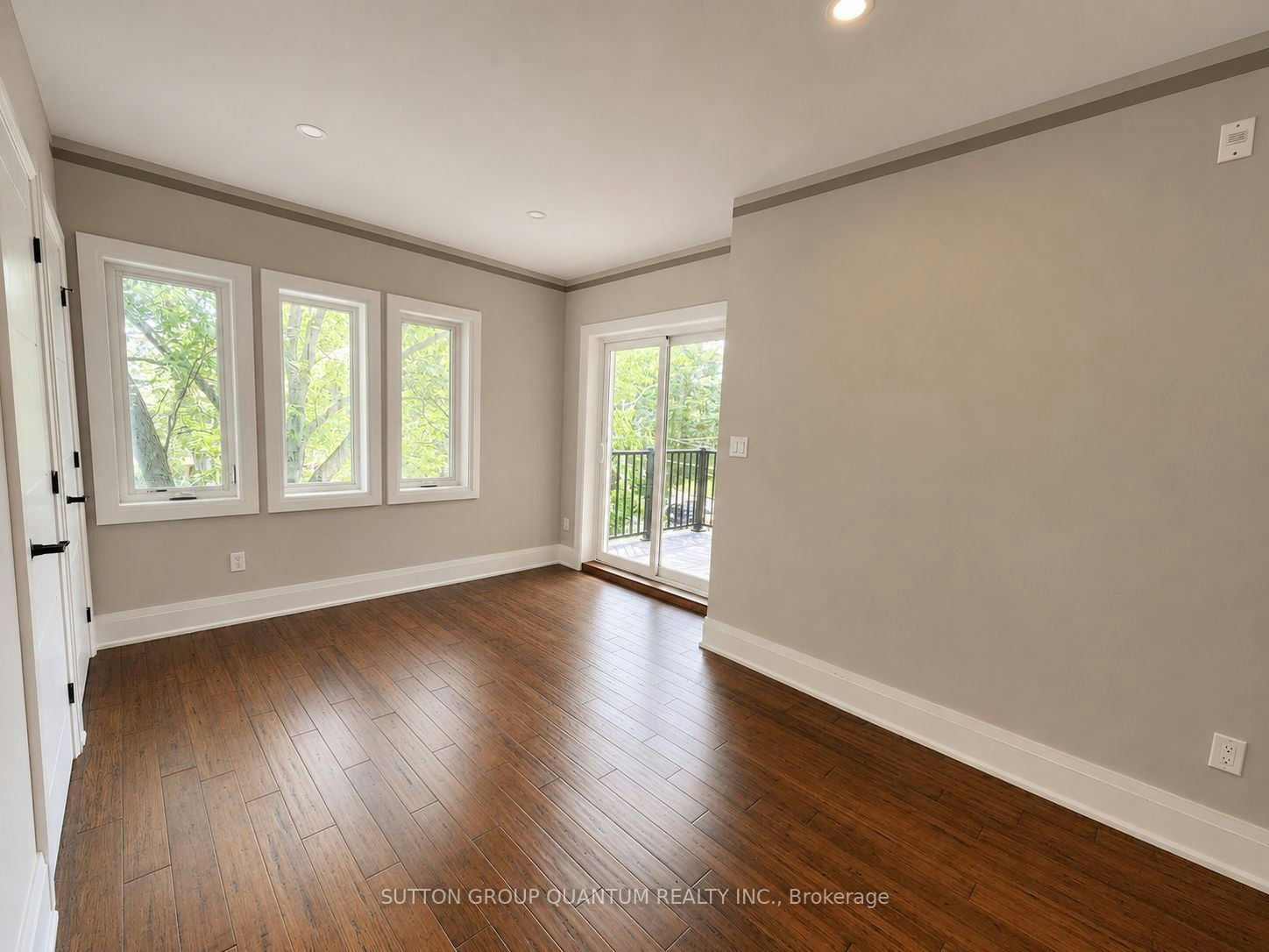 2-28 Boustead Avenue, Toronto, ON, M6R 1Y9 - 5