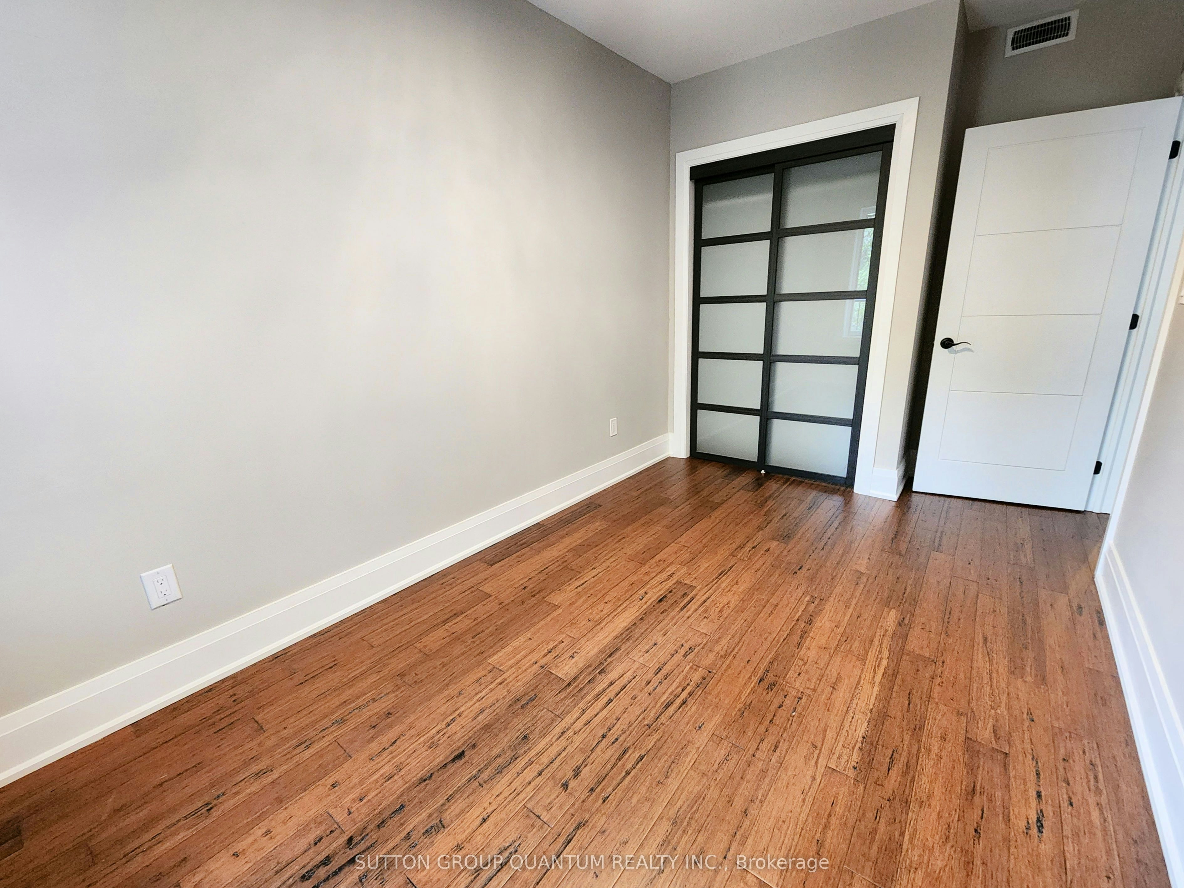 2-28 Boustead Avenue, Toronto, ON, M6R 1Y9 - 12