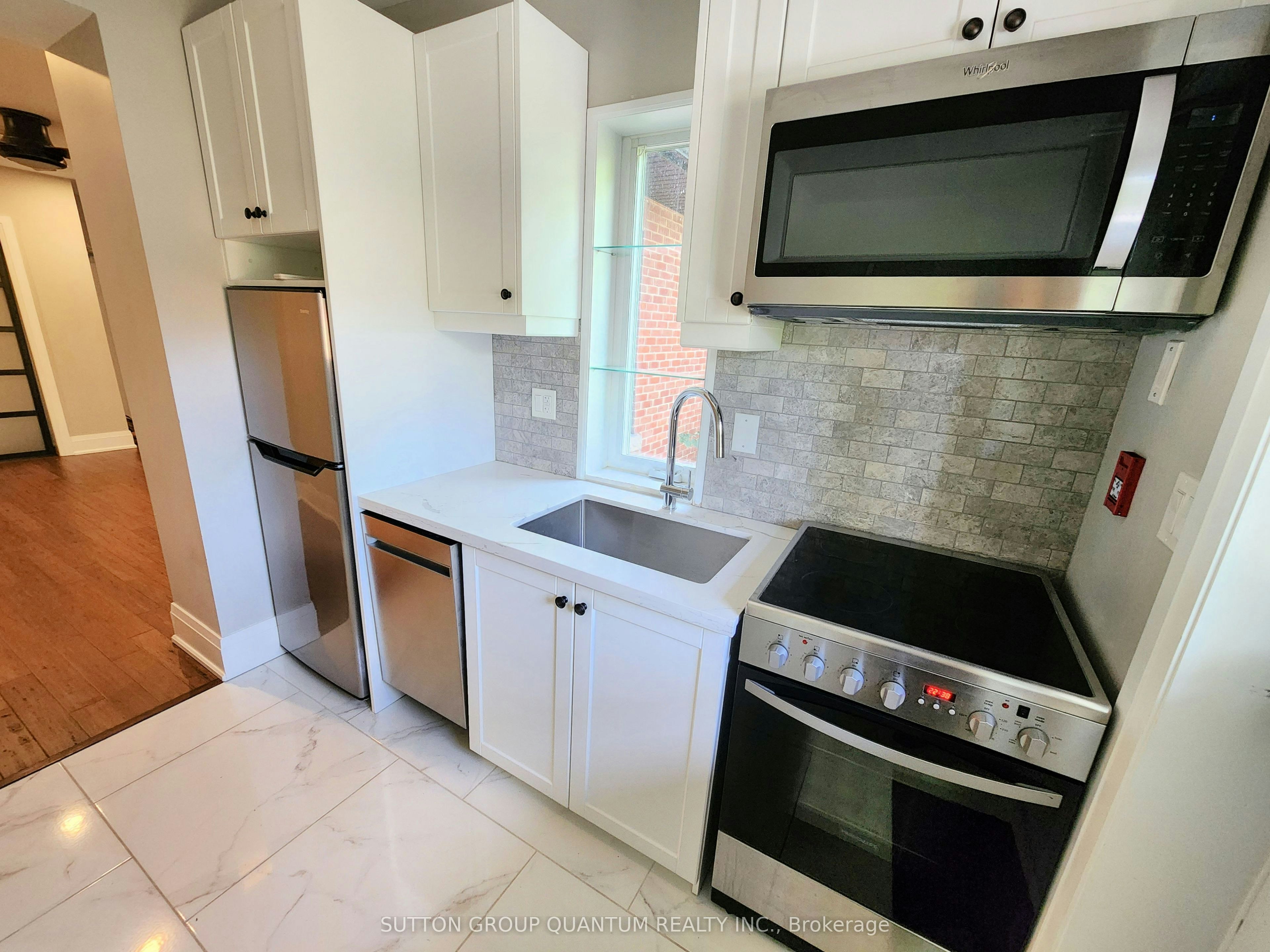 2-28 Boustead Avenue, Toronto, ON, M6R 1Y9 - 7