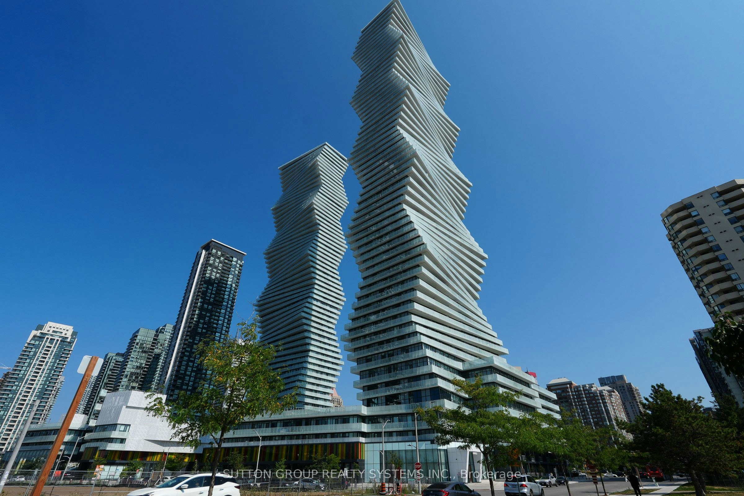 520-3883 Quartz Road, Mississauga, ON, L5B 0M4
