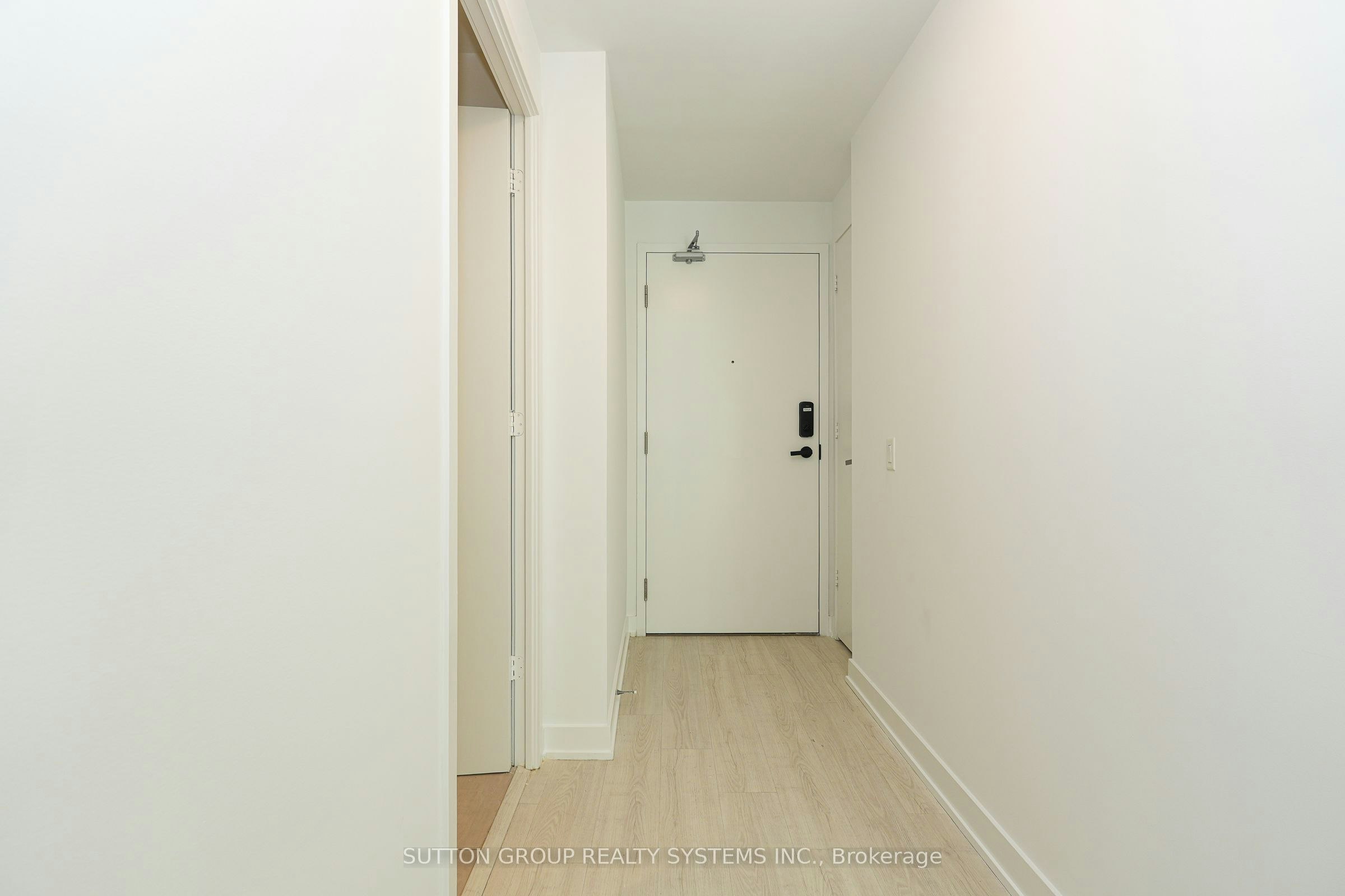 520-3883 Quartz Road, Mississauga, ON, L5B 0M4 - 4