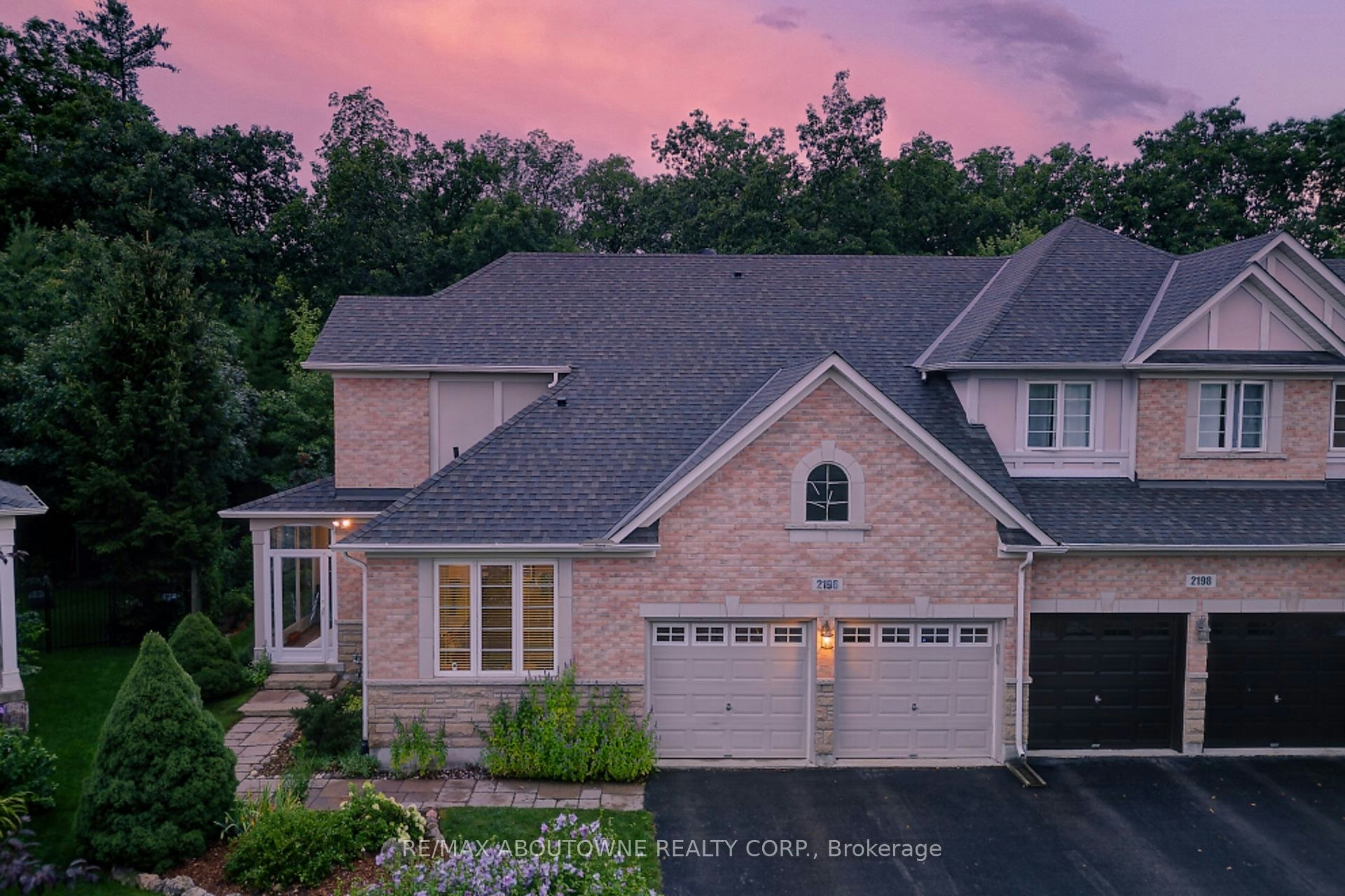 2196 Emily Circle, Oakville, ON, L6M 0E5
