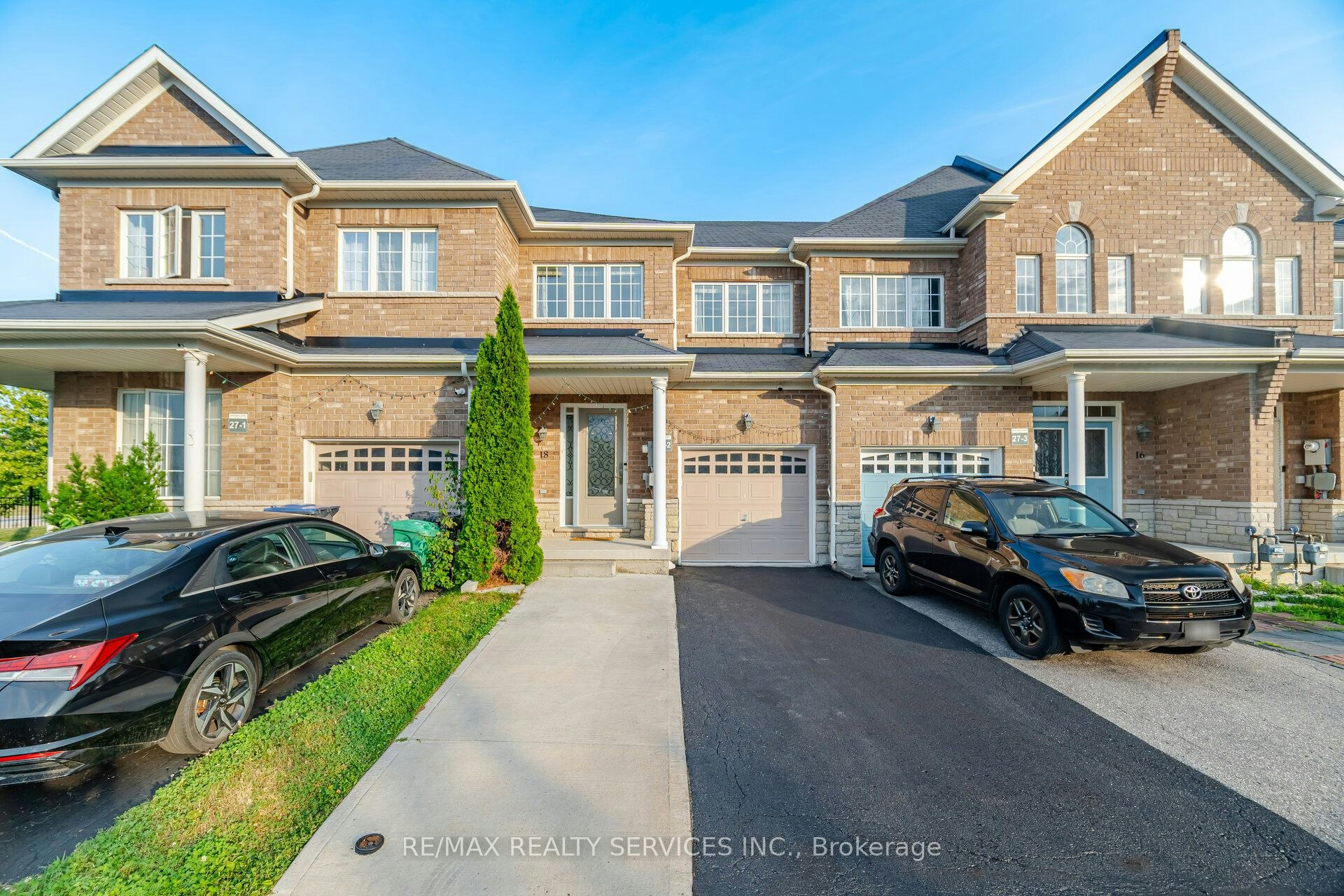 18 Seedland Crescent, Brampton, ON, L6R 0Z5