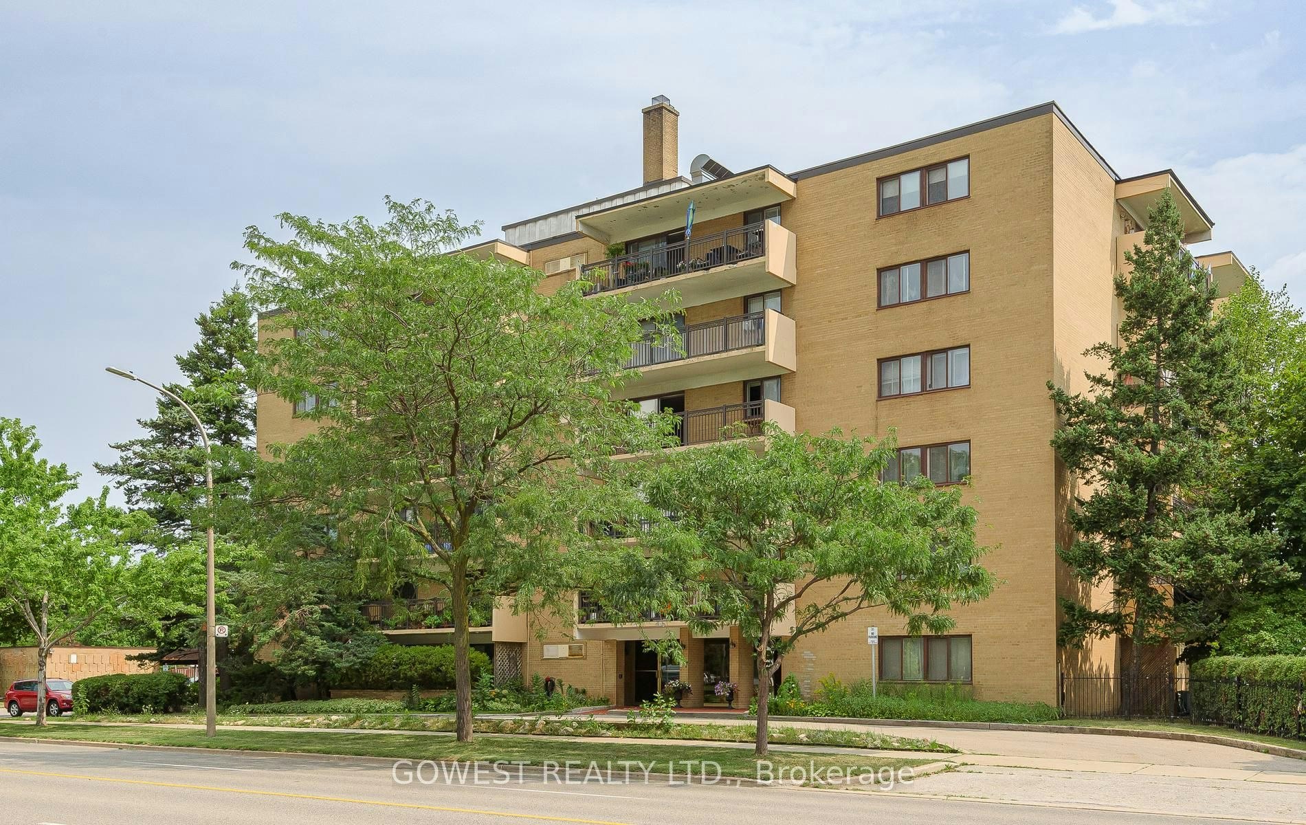 557 The East Mall N/A, Toronto, ON, M9B 4A5