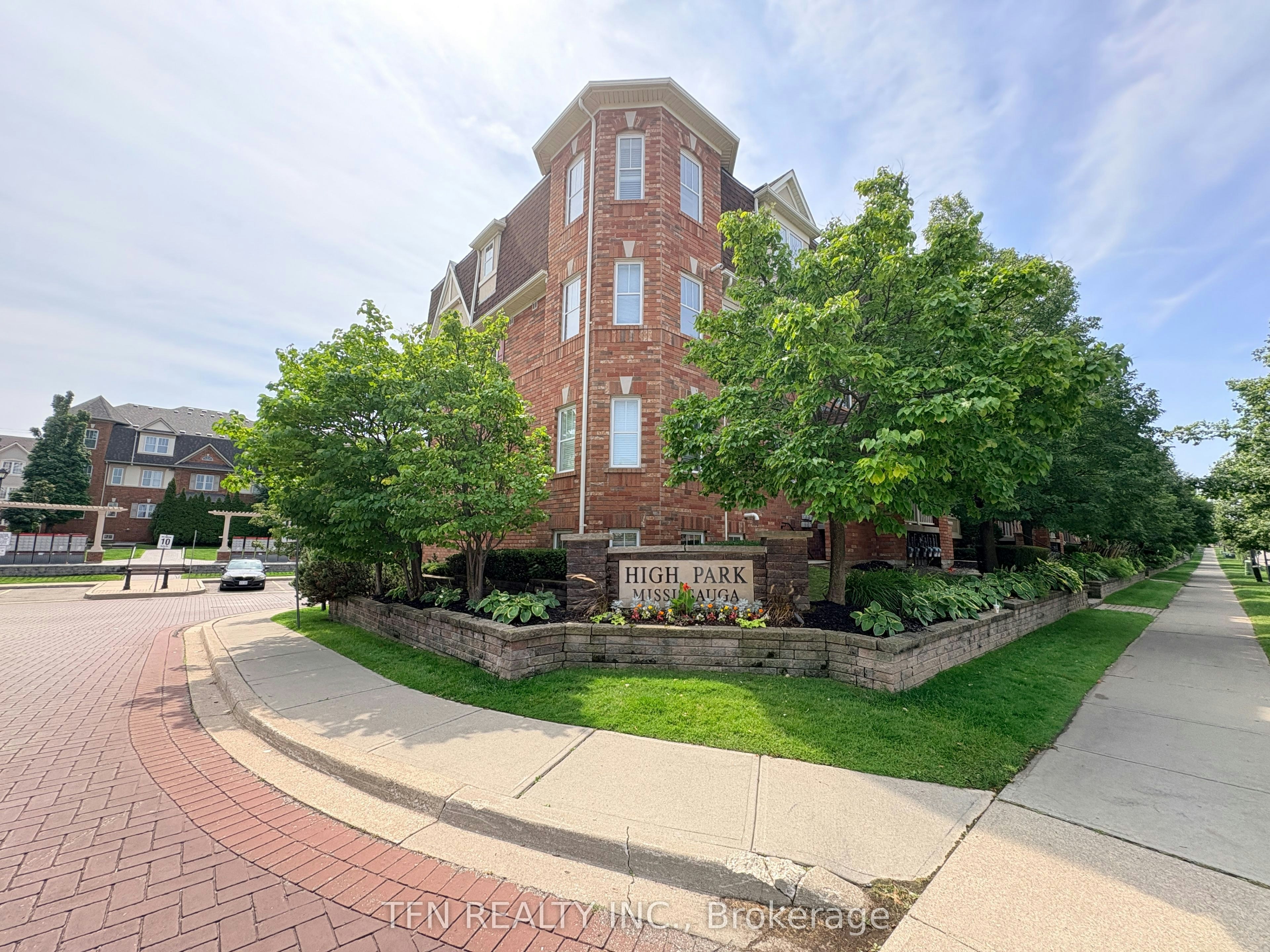 3-588 Shoreline Drive, Mississauga, ON, L5B 0A8