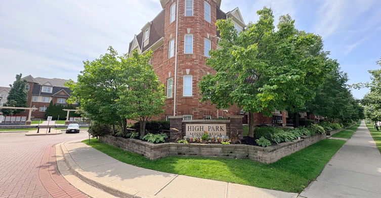 3-588 Shoreline Drive, Mississauga, ON, L5B 0A8