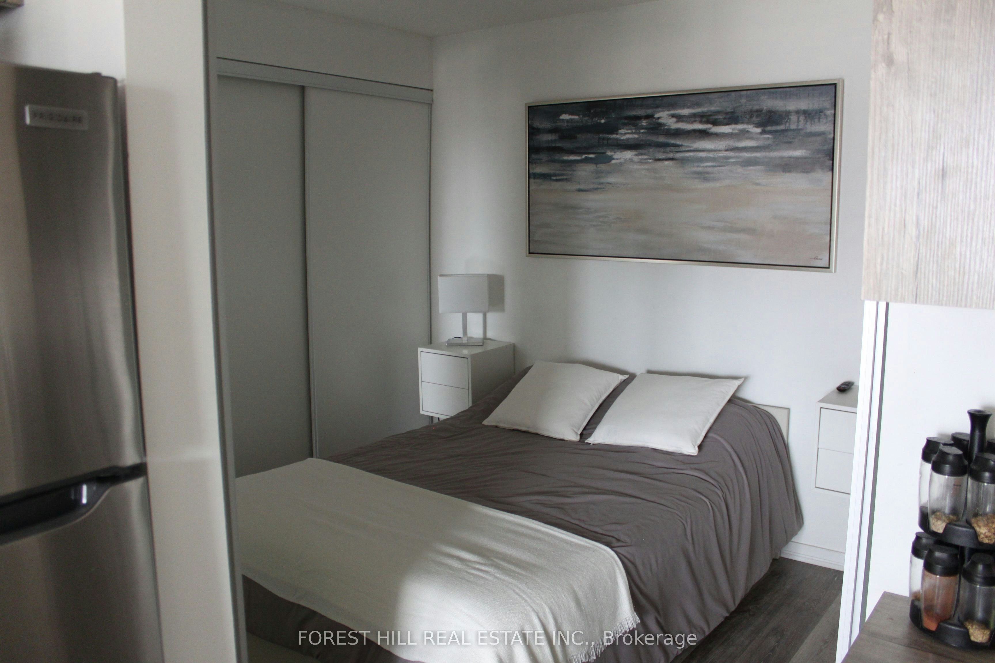 915-20 Joe Shuster Way, Toronto, ON, M6K 0A3 - 9