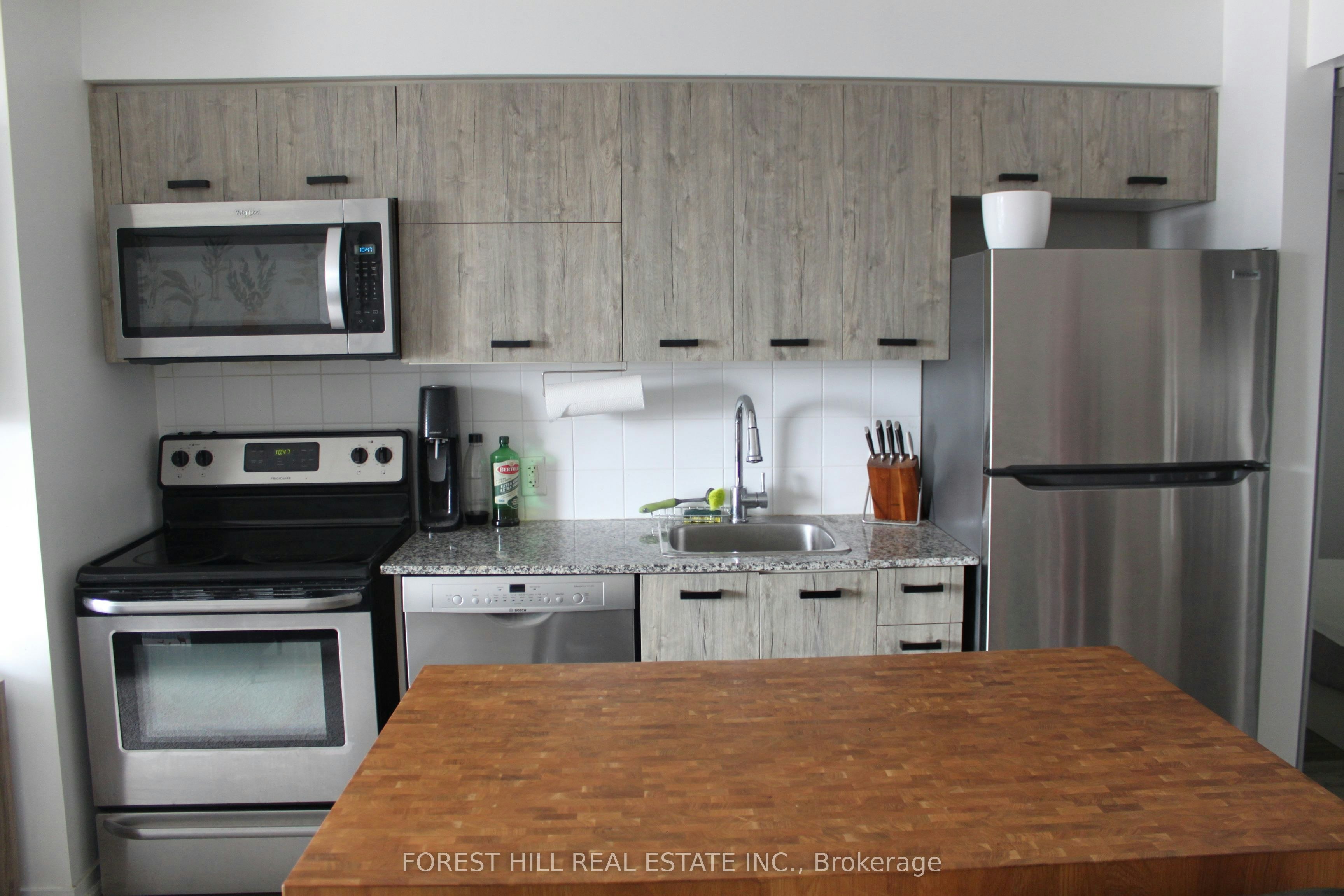 915-20 Joe Shuster Way, Toronto, ON, M6K 0A3 - 7