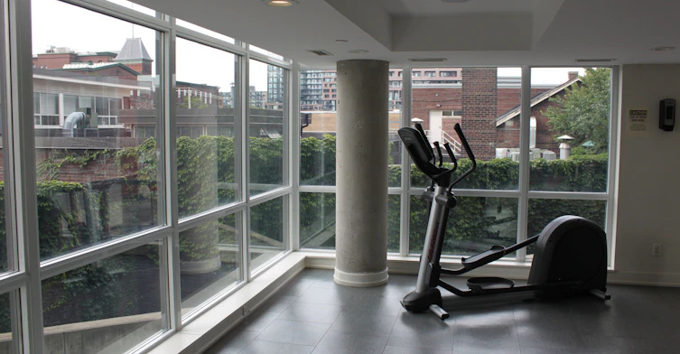 915-20 Joe Shuster Way, Toronto, ON, M6K 0A3 - 21