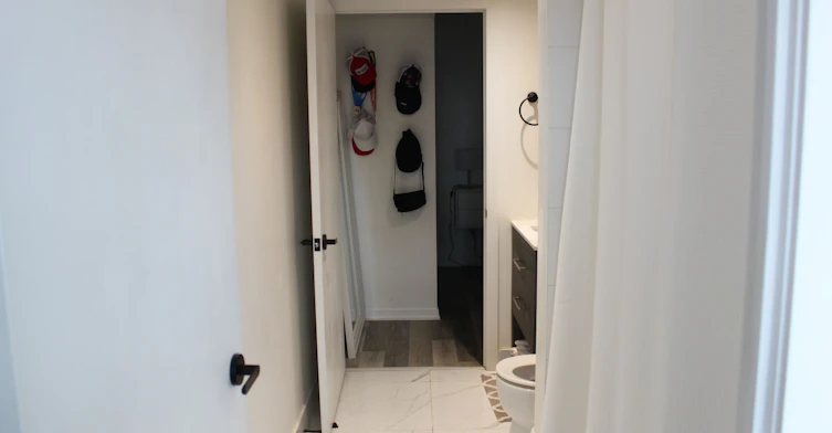 915-20 Joe Shuster Way, Toronto, ON, M6K 0A3 - 14