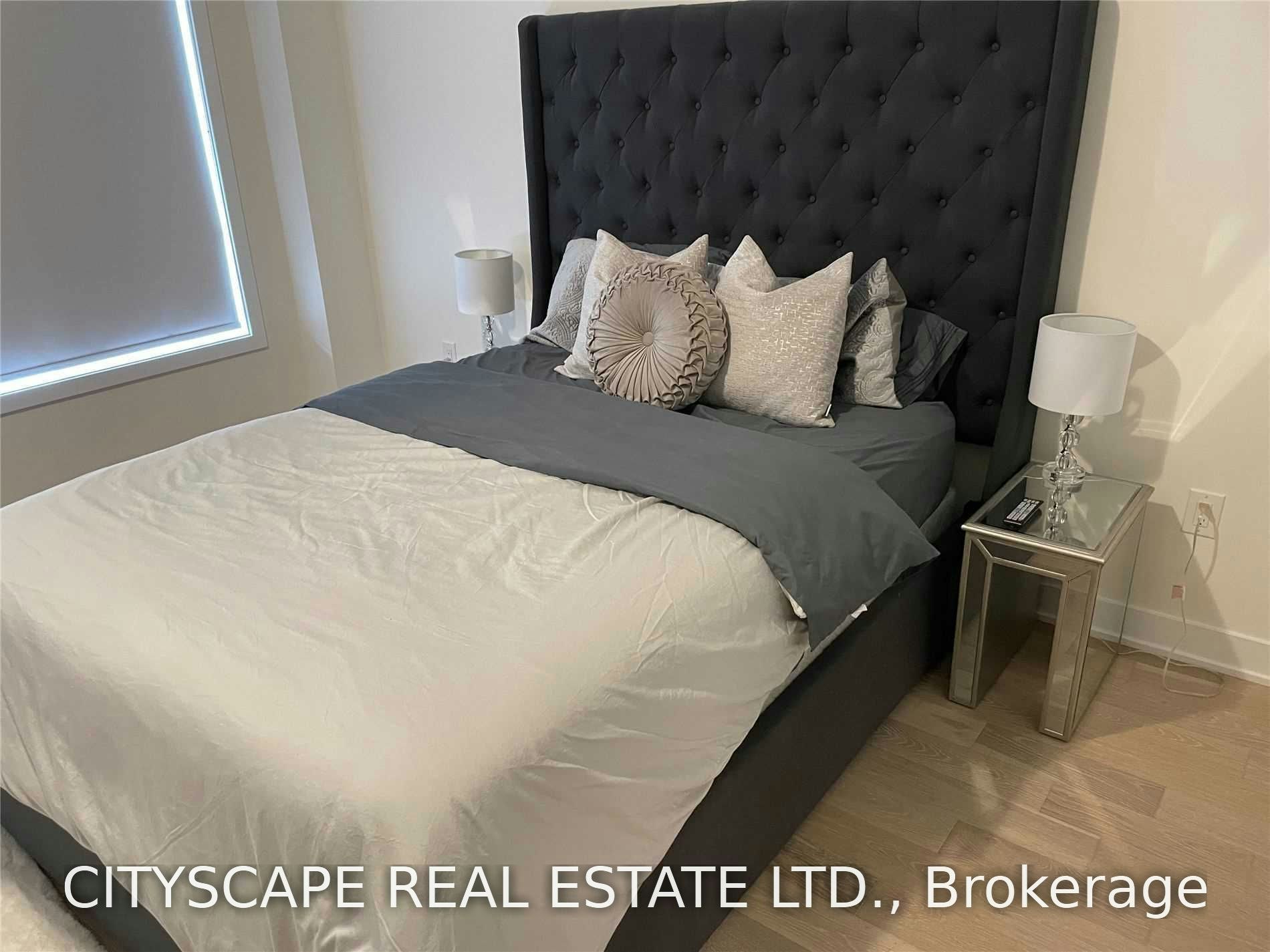 83 William Duncan Avenue, Toronto, ON, M3K 0B7 - 4