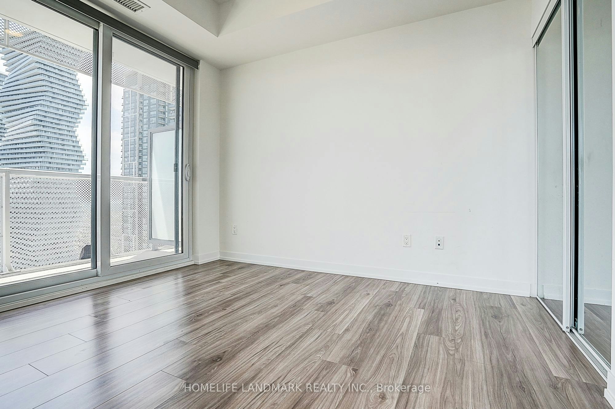 3208-4065 Confederation Parkway, Mississauga, ON, L5B 0L4 - 18