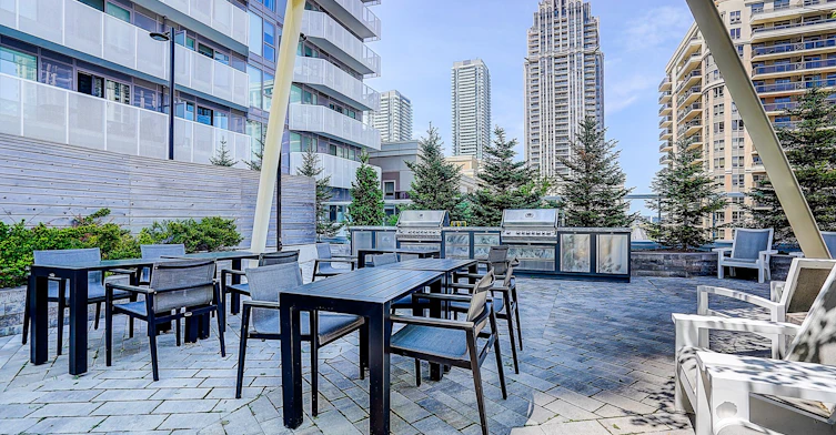3208-4065 Confederation Parkway, Mississauga, ON, L5B 0L4 - 32