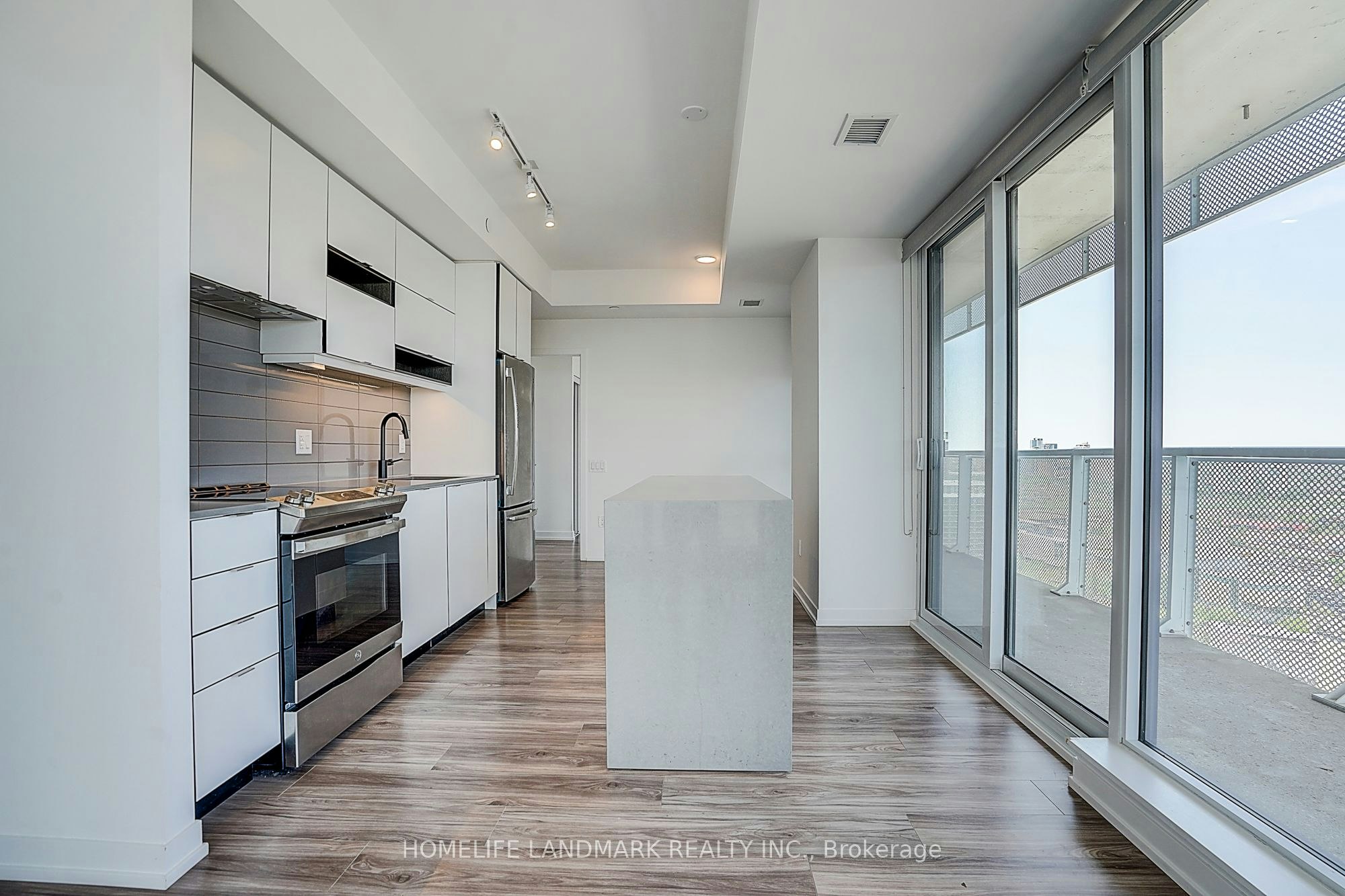 3208-4065 Confederation Parkway, Mississauga, ON, L5B 0L4 - 10