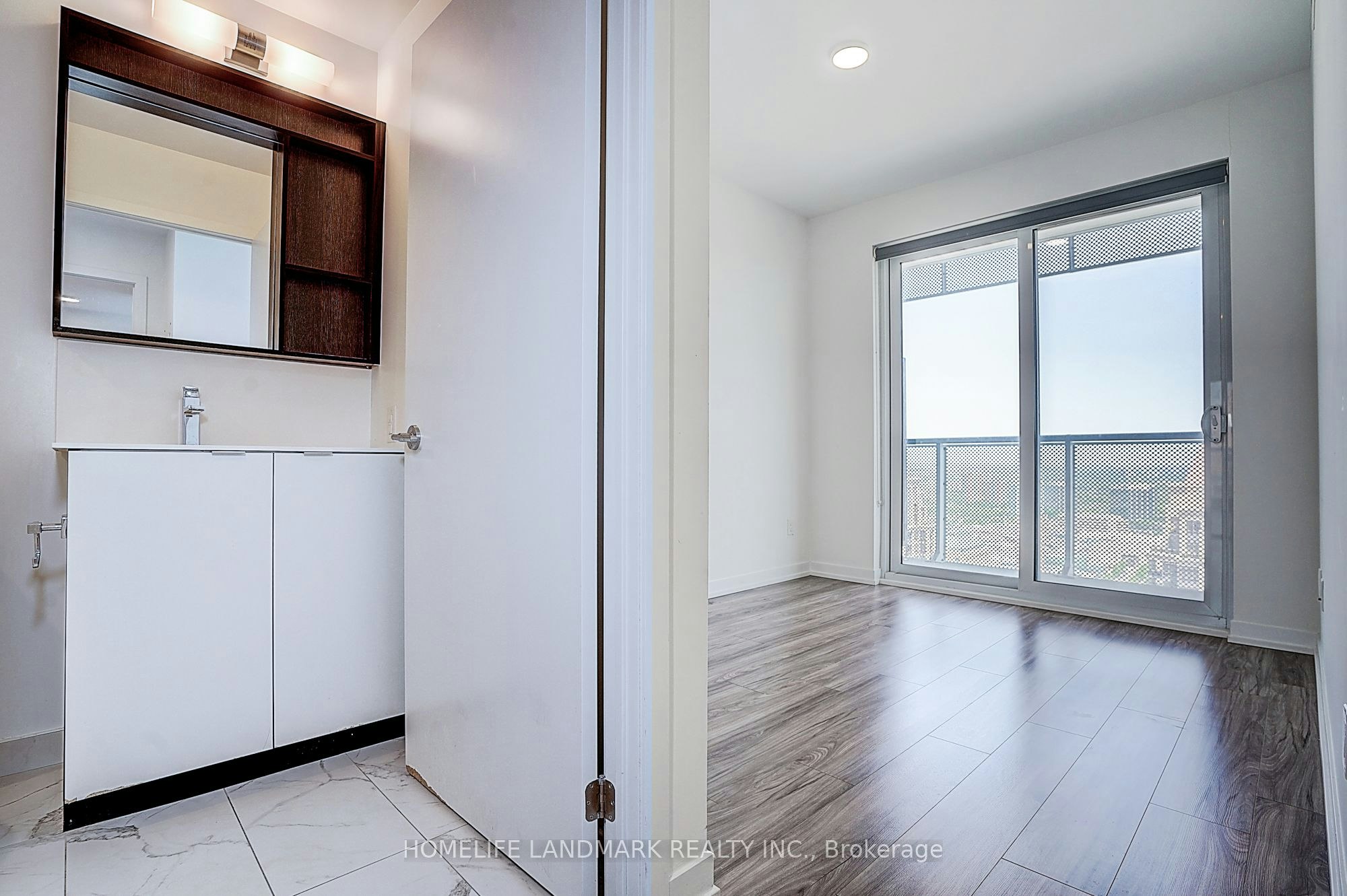 3208-4065 Confederation Parkway, Mississauga, ON, L5B 0L4 - 13
