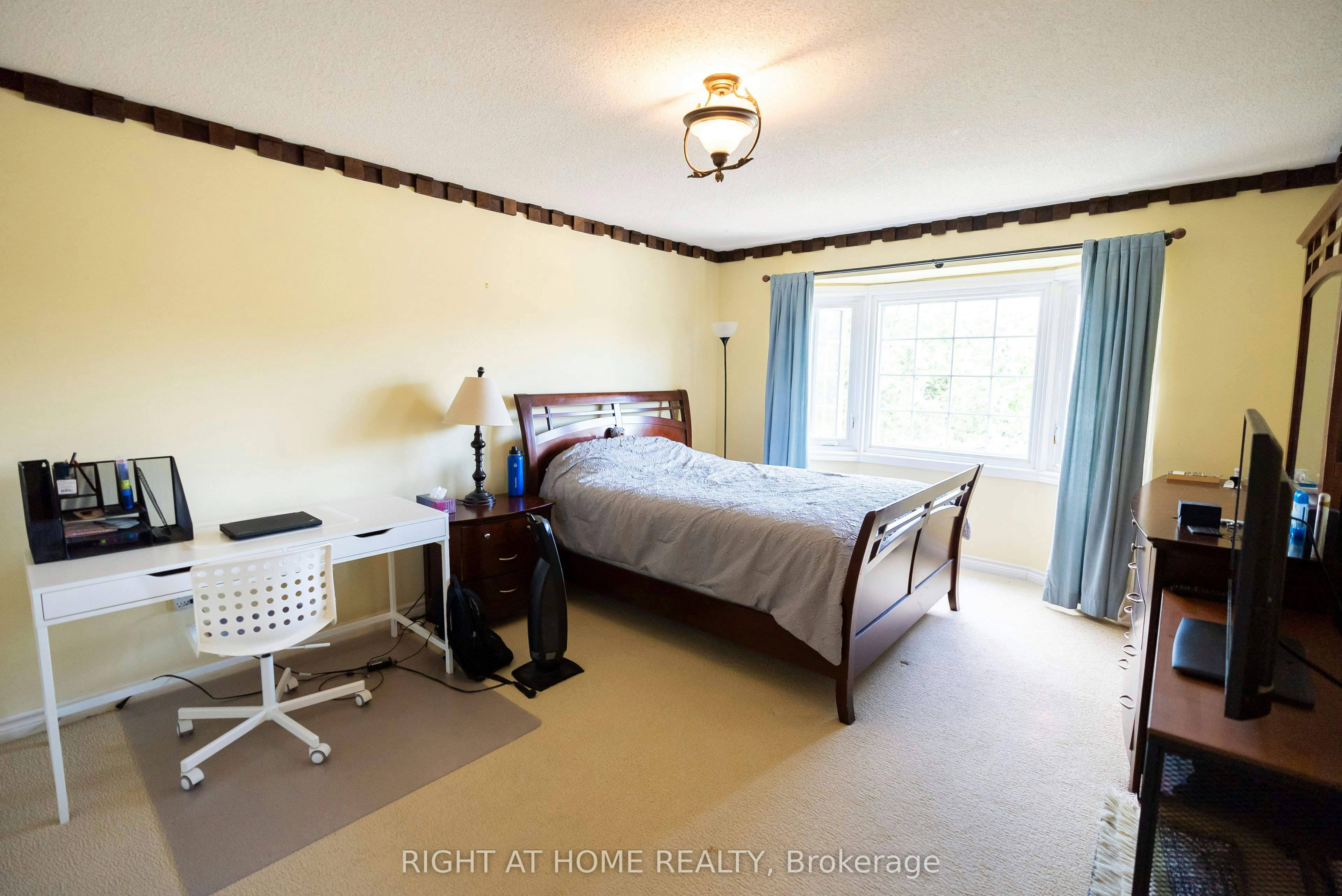 2427 Erin Centre Boulevard, Mississauga, ON, L5M 5B3 - 24