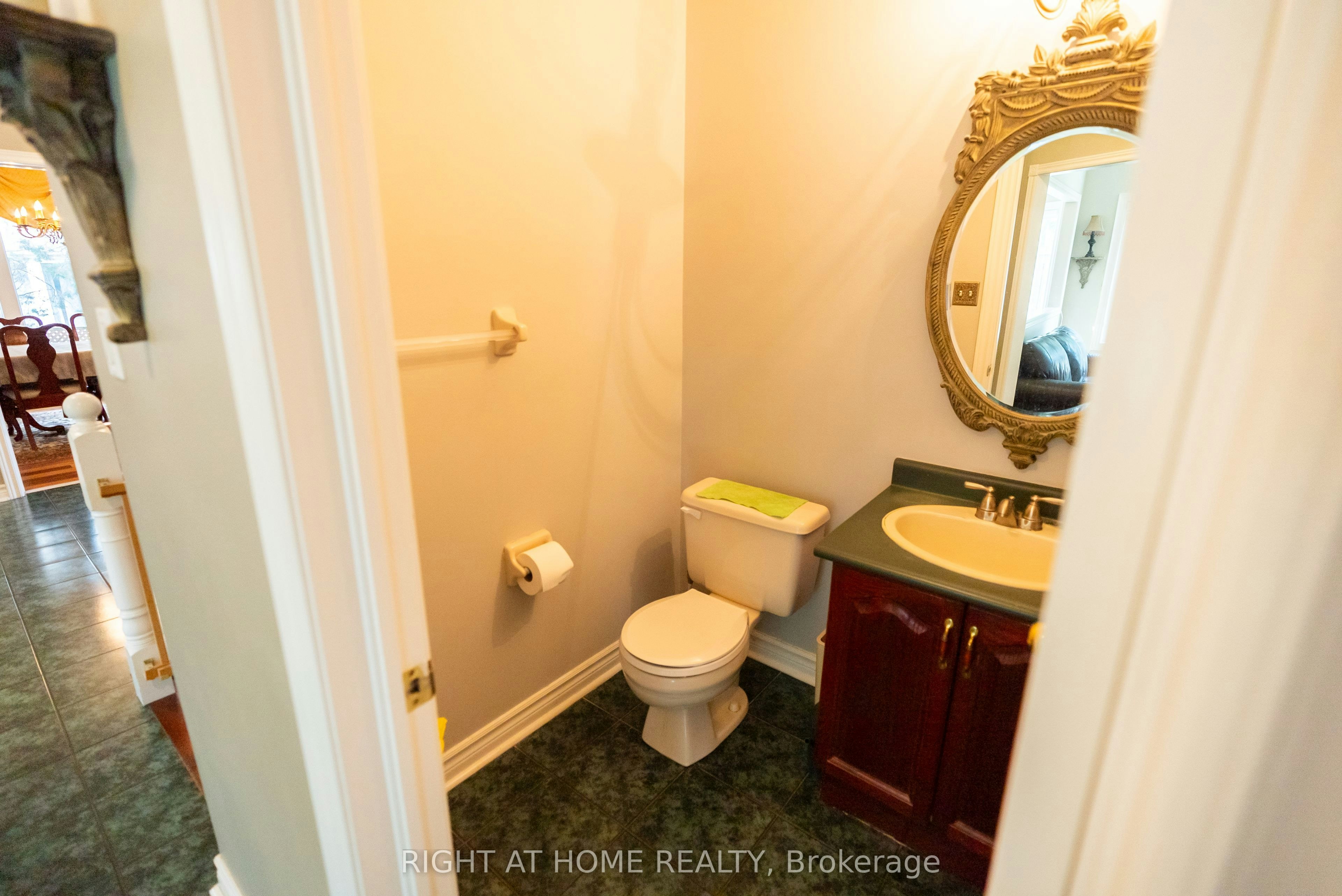 2427 Erin Centre Boulevard, Mississauga, ON, L5M 5B3 - 10