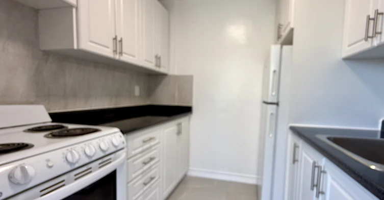 410-363 Lakeshore Road E, Mississauga, ON, L5G 1H7 - 8