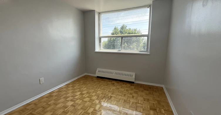 410-363 Lakeshore Road E, Mississauga, ON, L5G 1H7 - 6