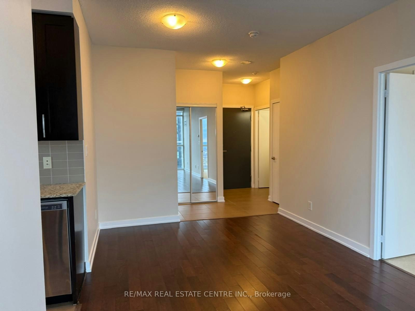 3904-4070 Confederation Parkway, Mississauga, ON, L5B 0E9 - 26