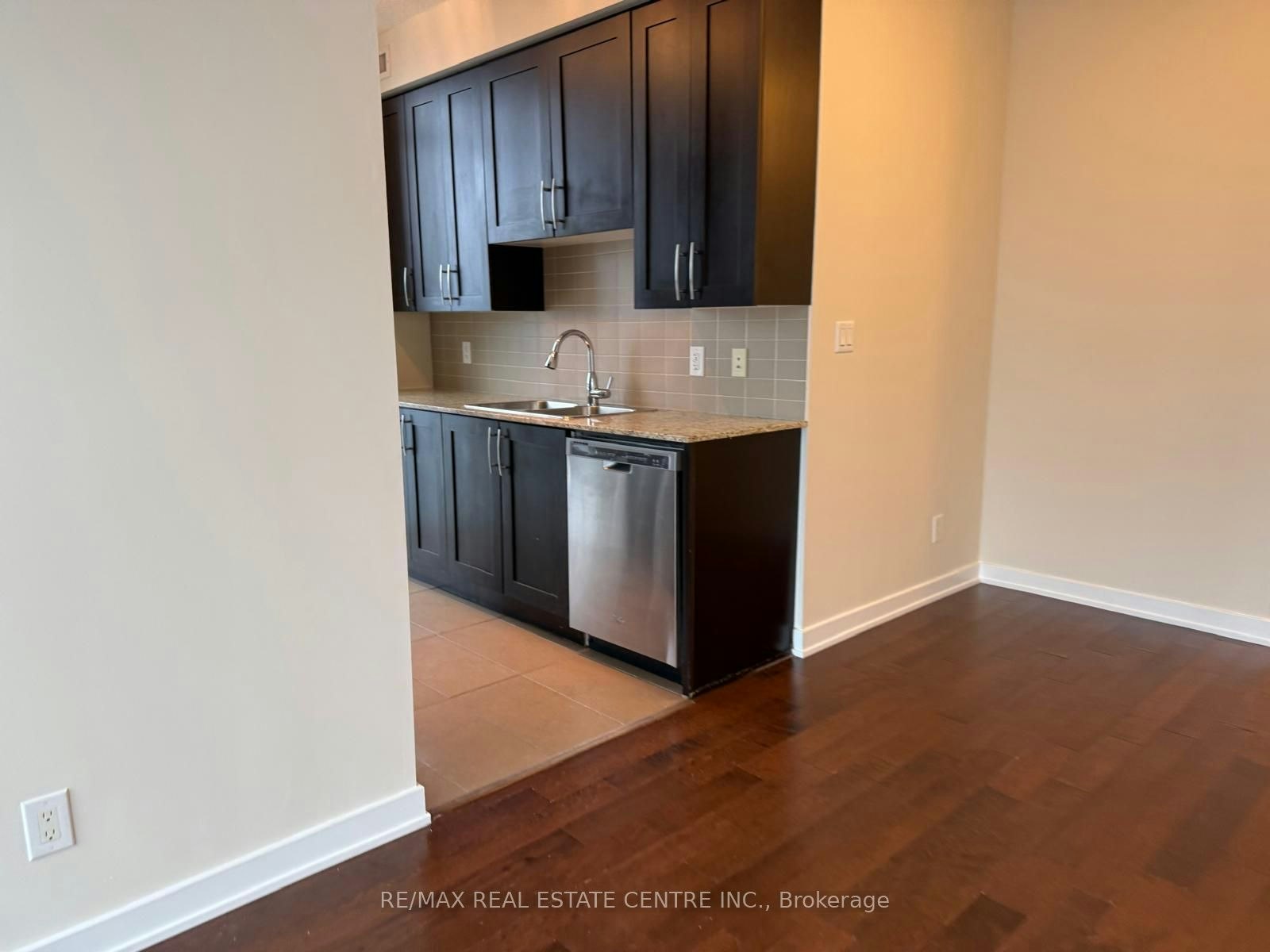 3904-4070 Confederation Parkway, Mississauga, ON, L5B 0E9 - 24