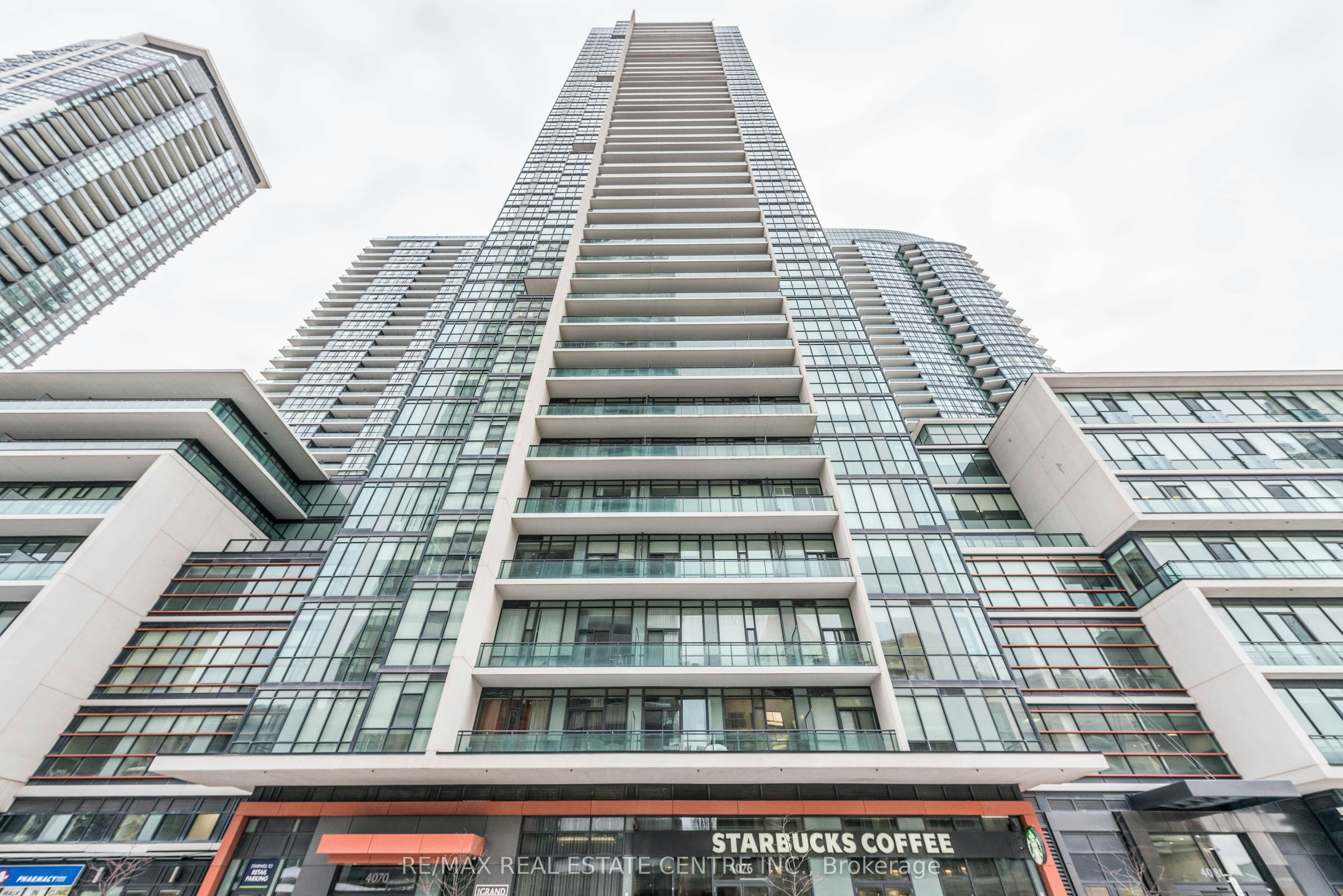 3904-4070 Confederation Parkway, Mississauga, ON, L5B 0E9