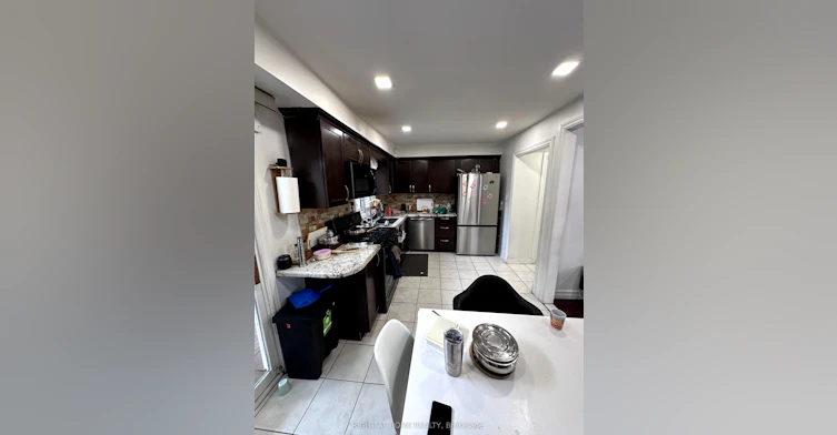 4 Sunshade Place, Brampton, ON, L6Z 2B8 - 6