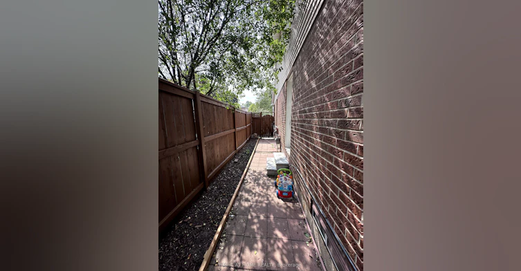 4 Sunshade Place, Brampton, ON, L6Z 2B8 - 26