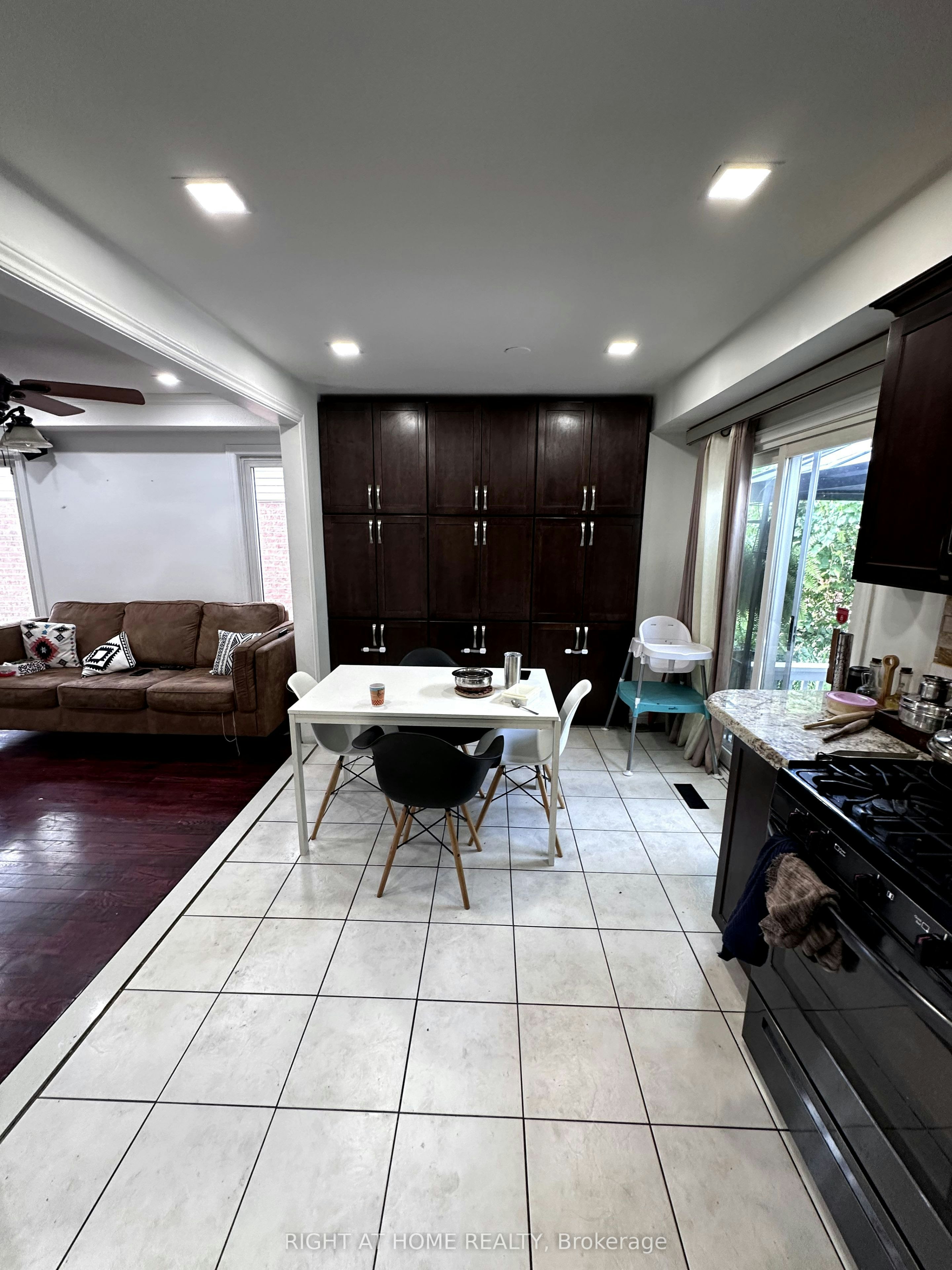 4 Sunshade Place, Brampton, ON, L6Z 2B8 - 10