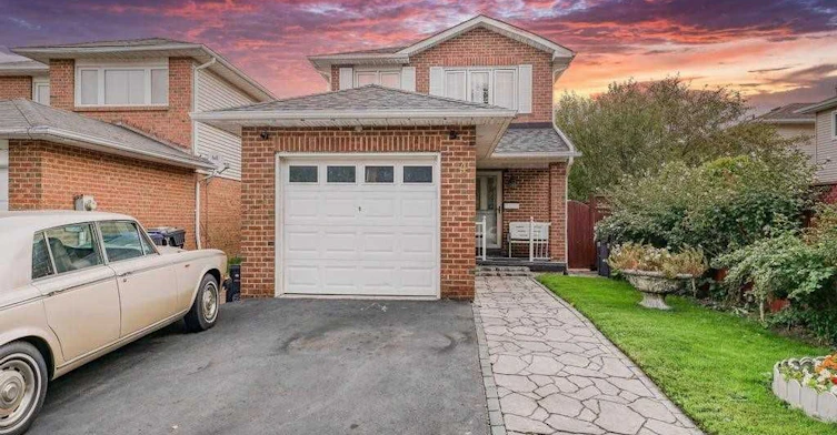 4 Sunshade Place, Brampton, ON, L6Z 2B8