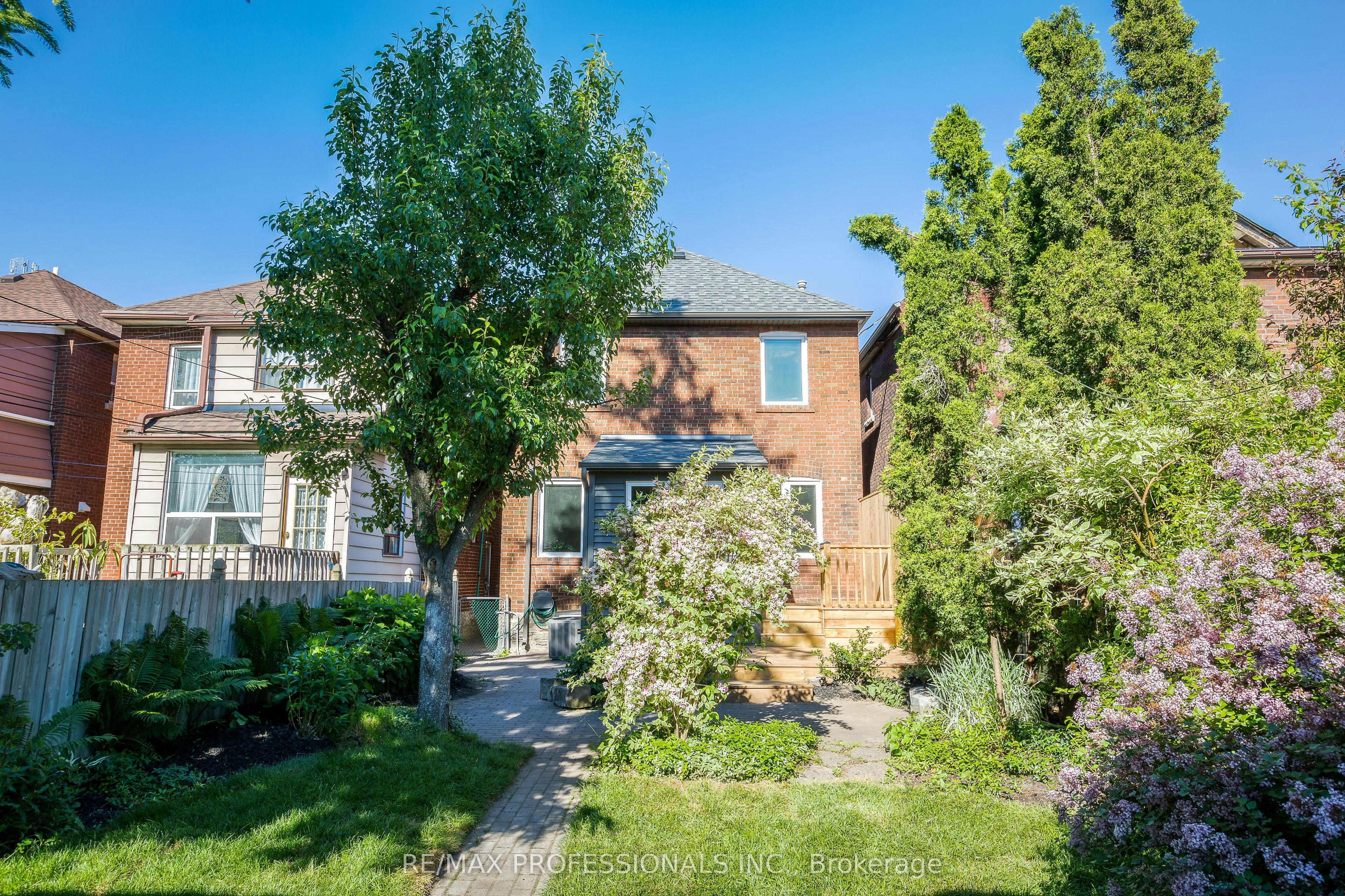 546 Beresford Avenue, Toronto, ON, M6S 3C3 - 22
