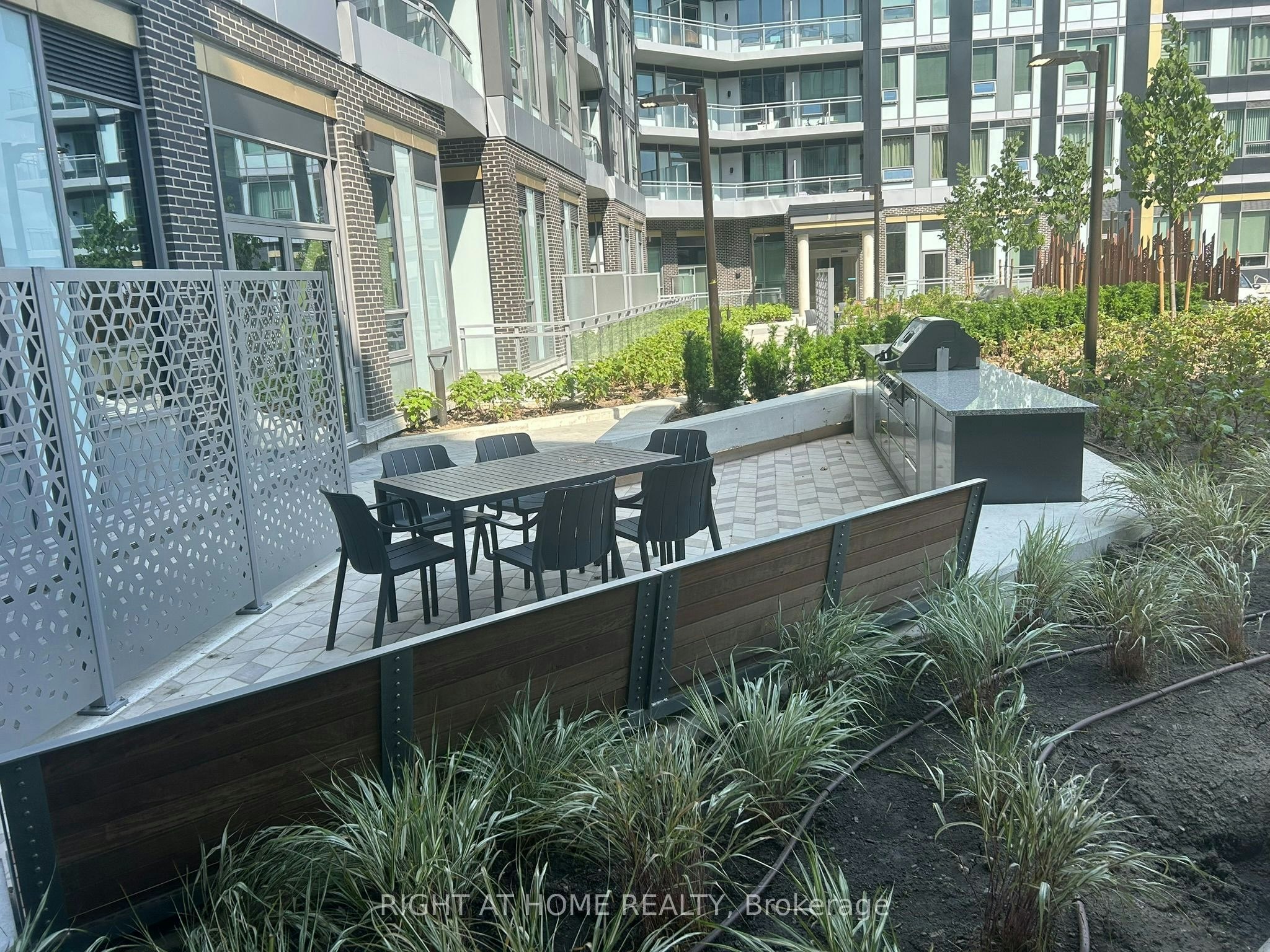 641-2501 Saw Whet Boulevard, Oakville, ON, L6M 5N2 - 5