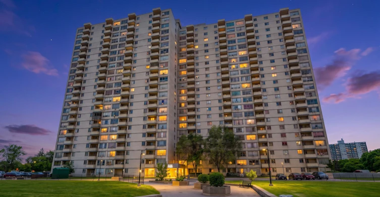 1008-340 Dixon Road, Toronto, ON, M9R 1T1
