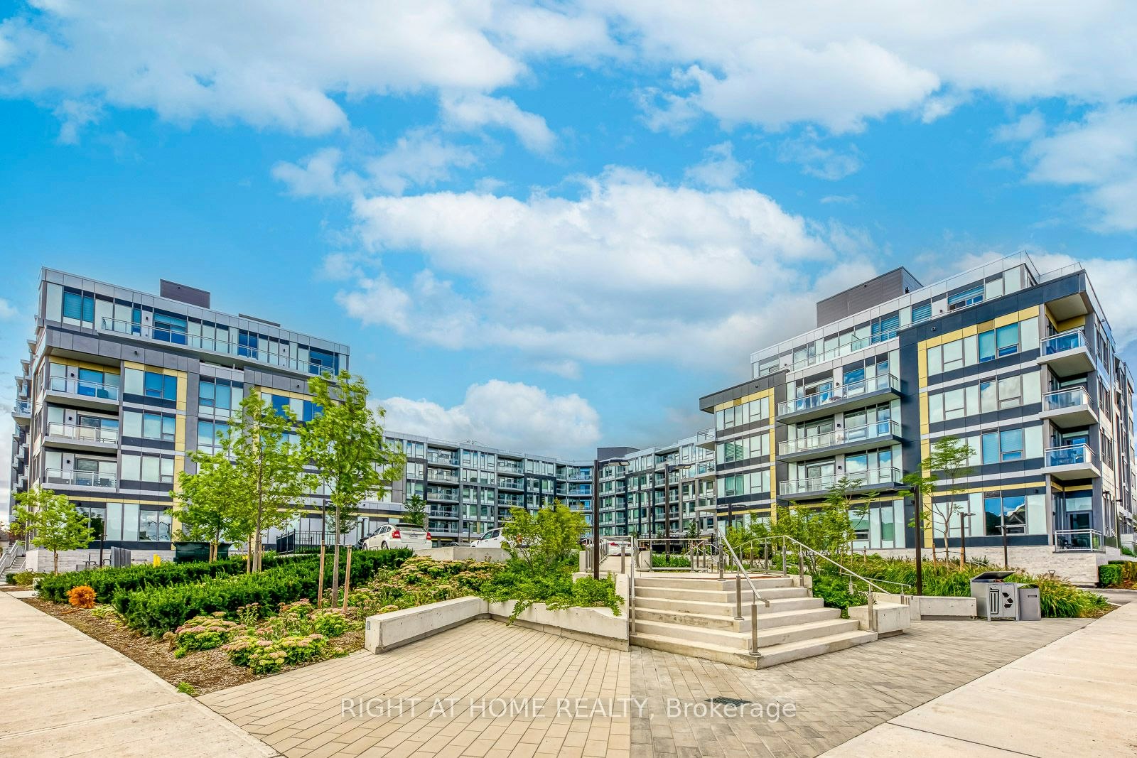 538-2501 Saw Whet Boulevard, Oakville, ON, L6M 5N2 - 2