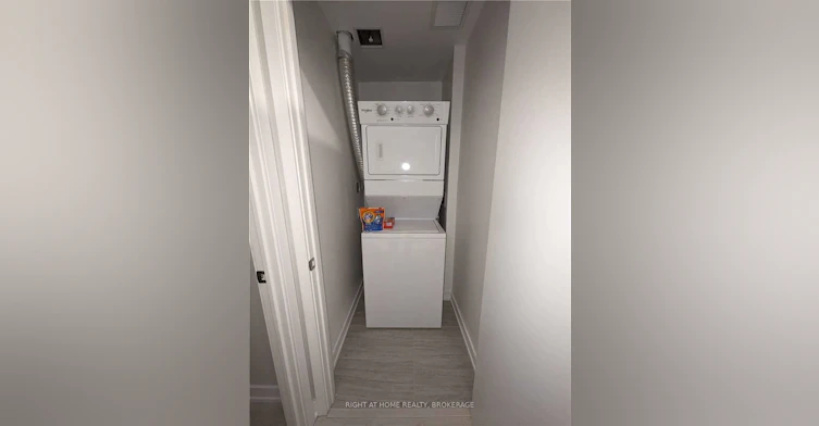 319-1139 Cooke Boulevard, Burlington, ON, L7T 0C3 - 10