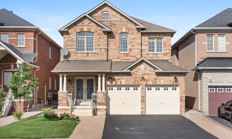 19 Attview Crescent