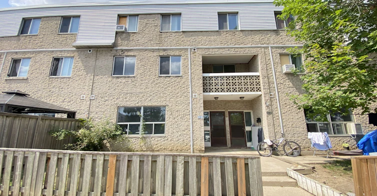 5-7555 Goreway Drive, Mississauga, ON, L4T 3M9