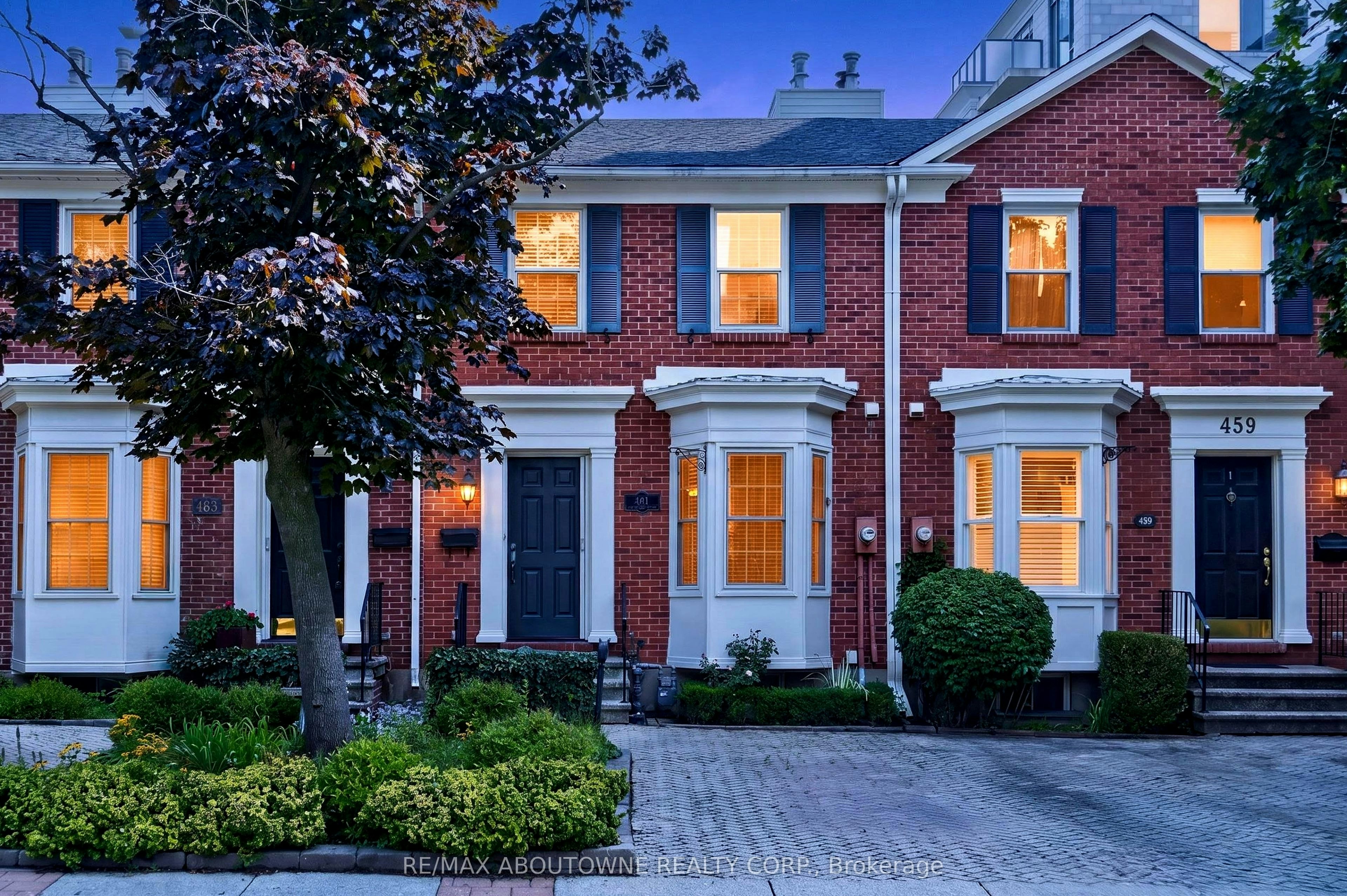 461 Blathwayte Lane, Burlington, ON, L7S 1Y4