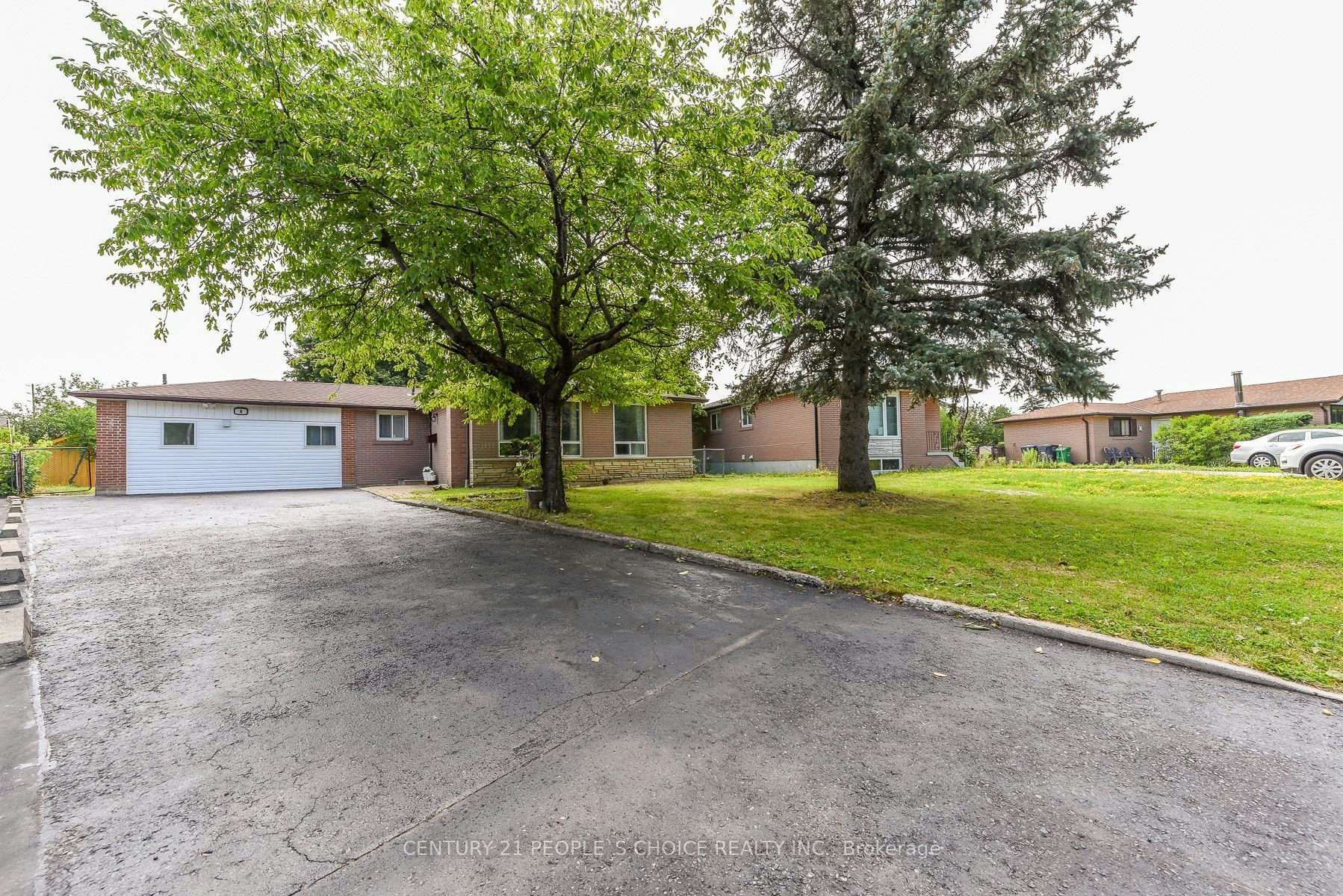 8 Fidelia Crescent, Brampton, ON, L6T 3P8
