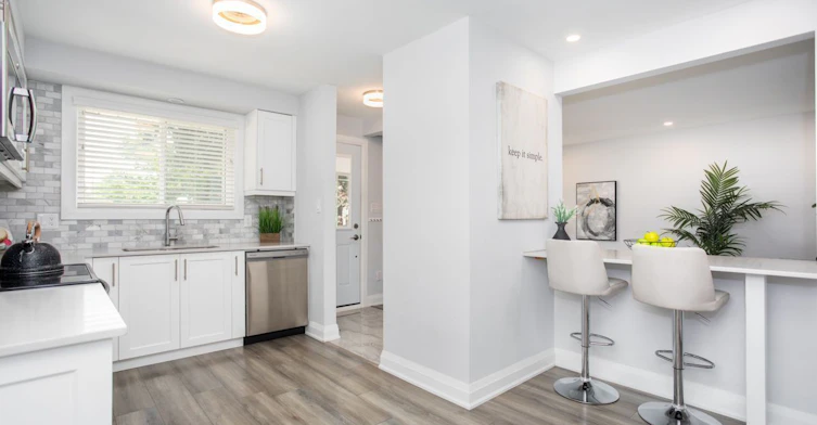 Main-576 Turner Drive, Burlington, ON, L7L 2W7 - 4