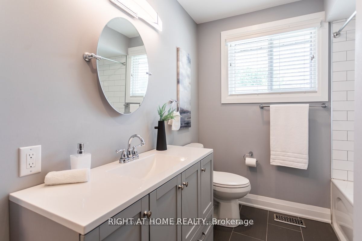 Main-576 Turner Drive, Burlington, ON, L7L 2W7 - 5