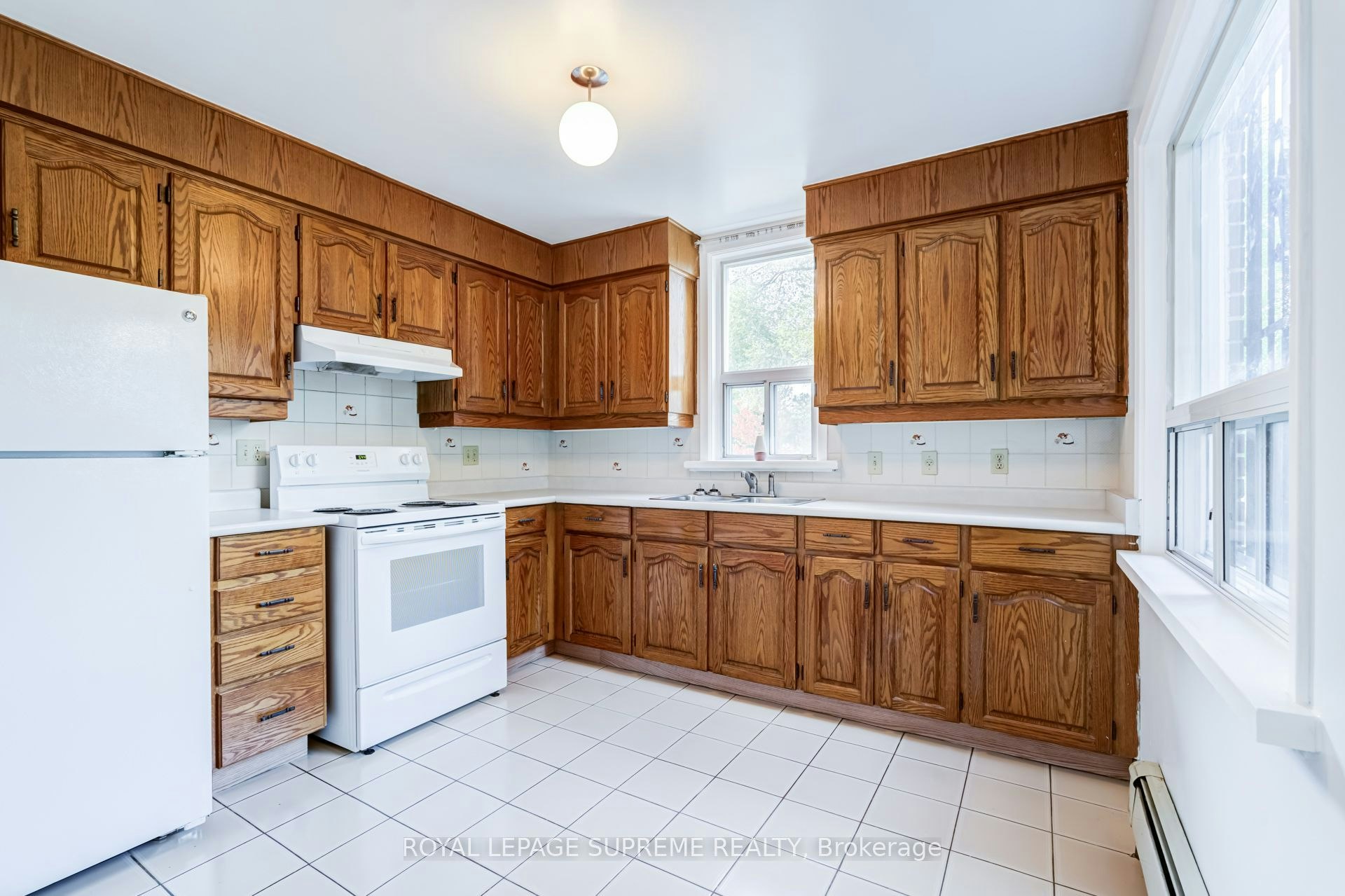 2-143 Connolly Street, Toronto, ON, M6N 1E8 - 5