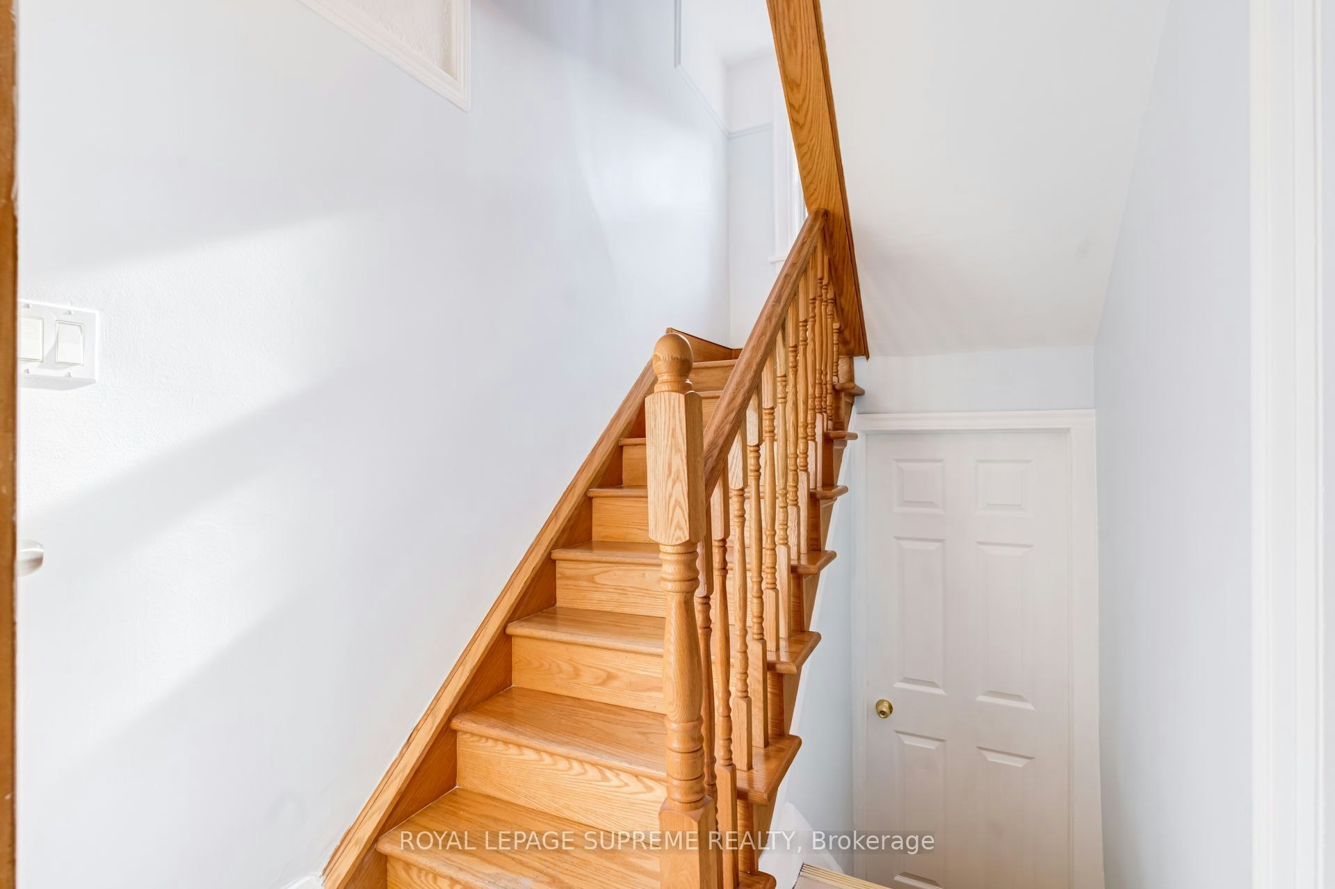 2-143 Connolly Street, Toronto, ON, M6N 1E8 - 10