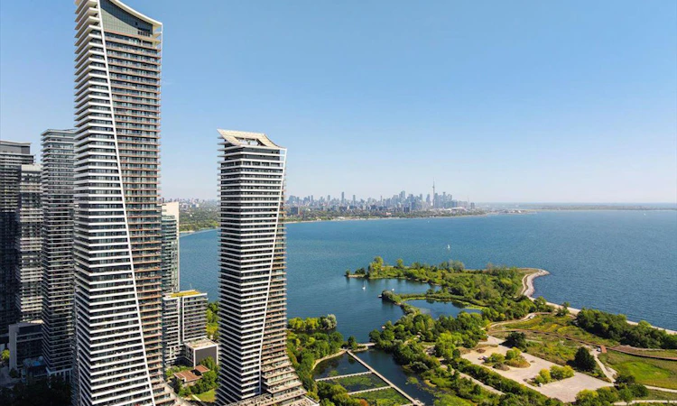 2007-20 Shore Breeze Drive