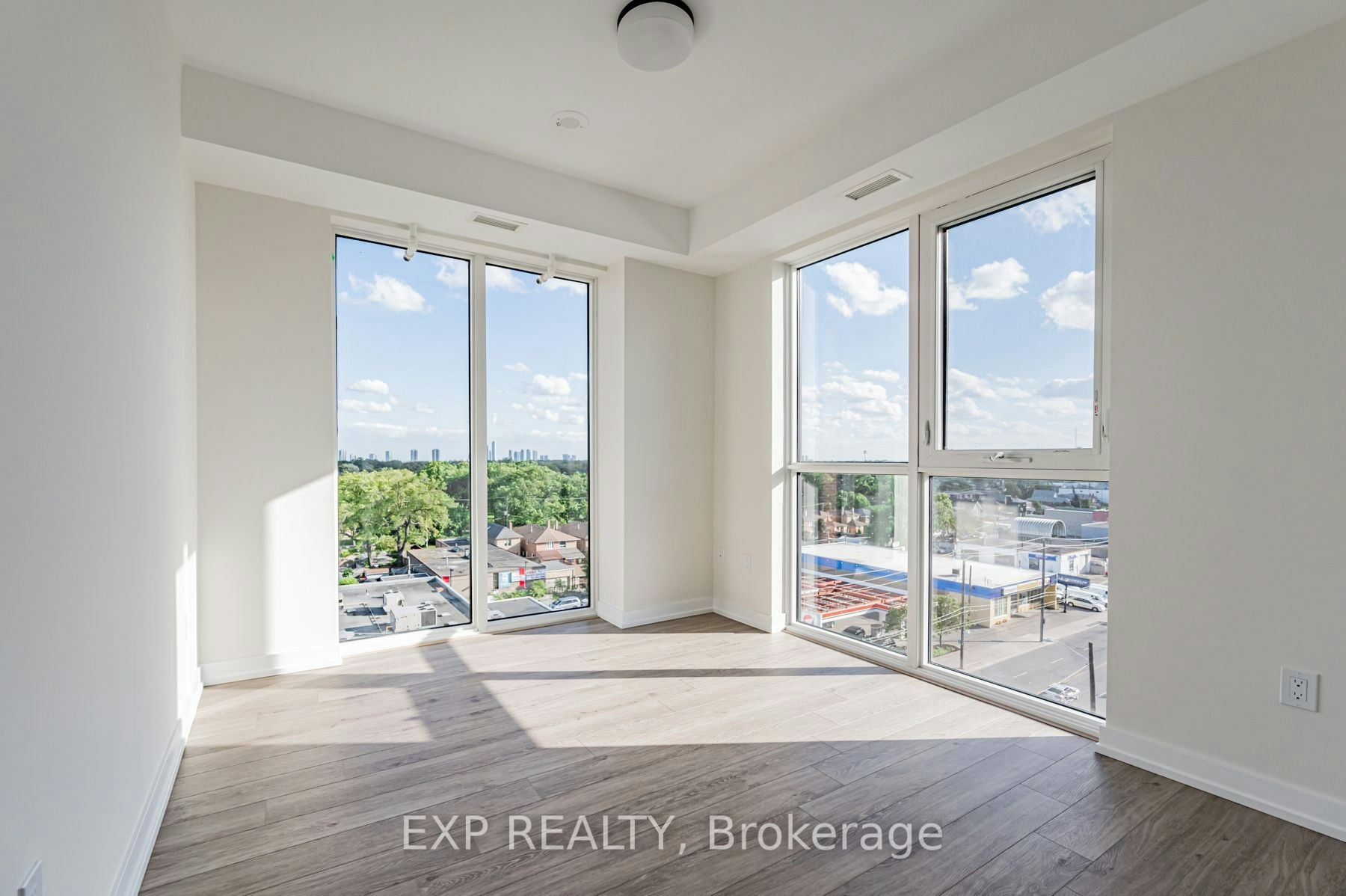 803-2300 St Clair Avenue W, Toronto, ON, M6N 1K8 - 20